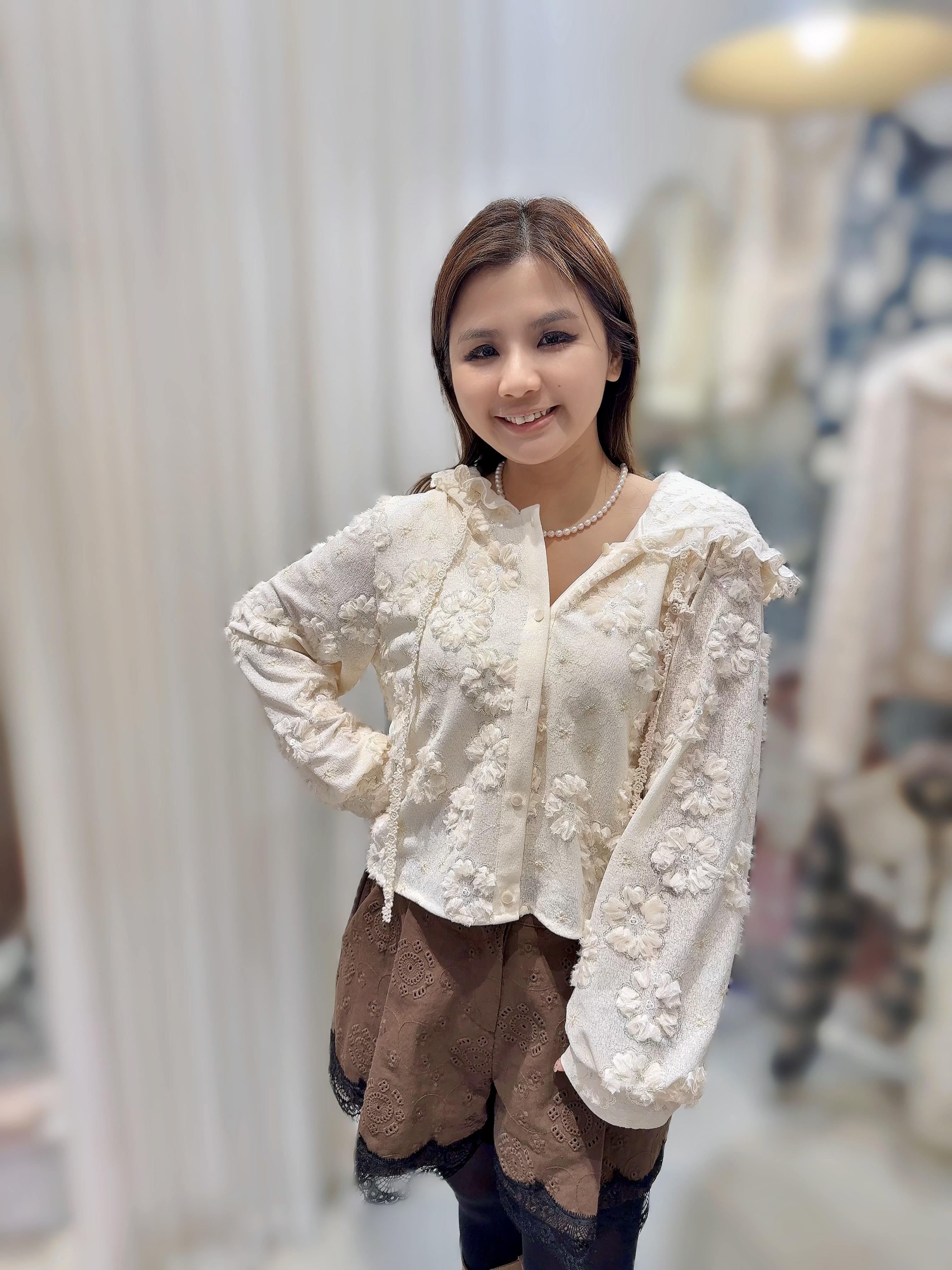Y68  韓風花花外套  胸45 長20.5 $699  校長價