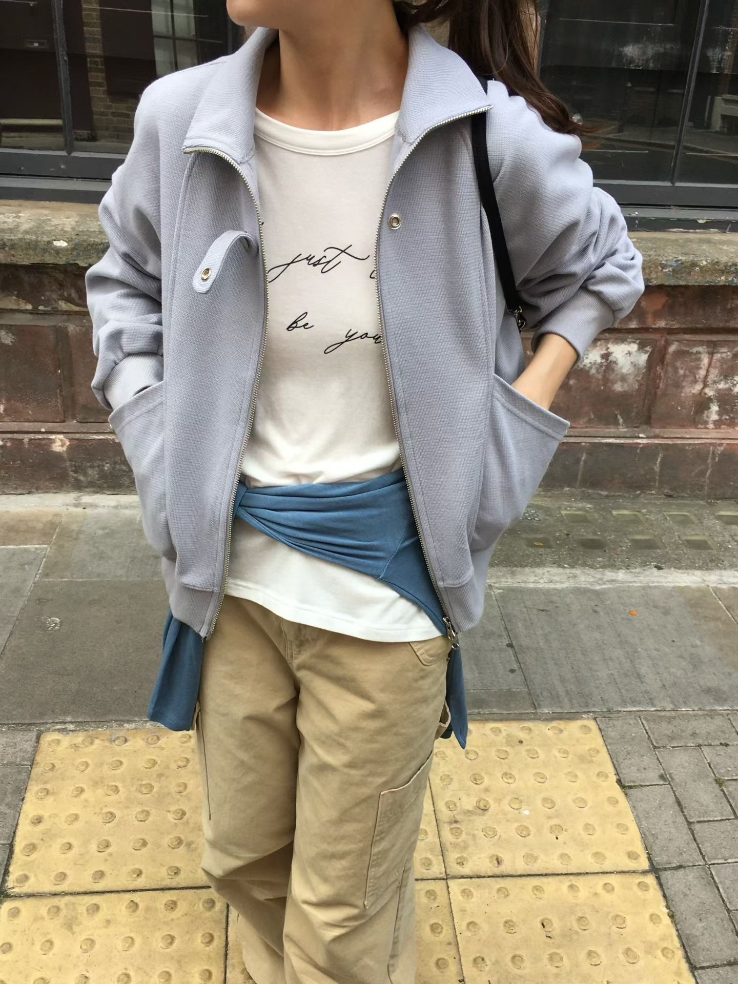 VE26127 Posy JK