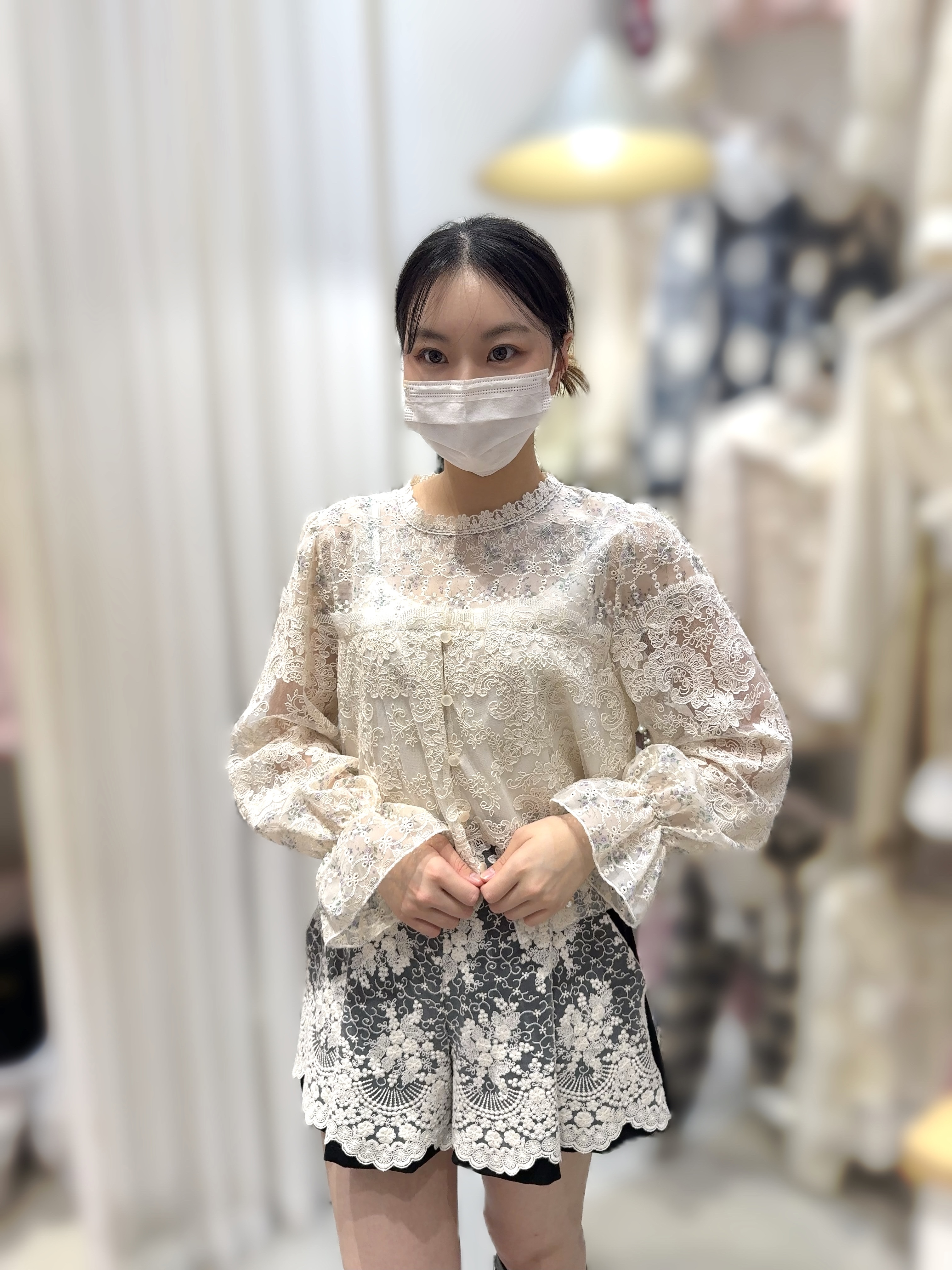 Y65  胸44 長19 $529 校長價