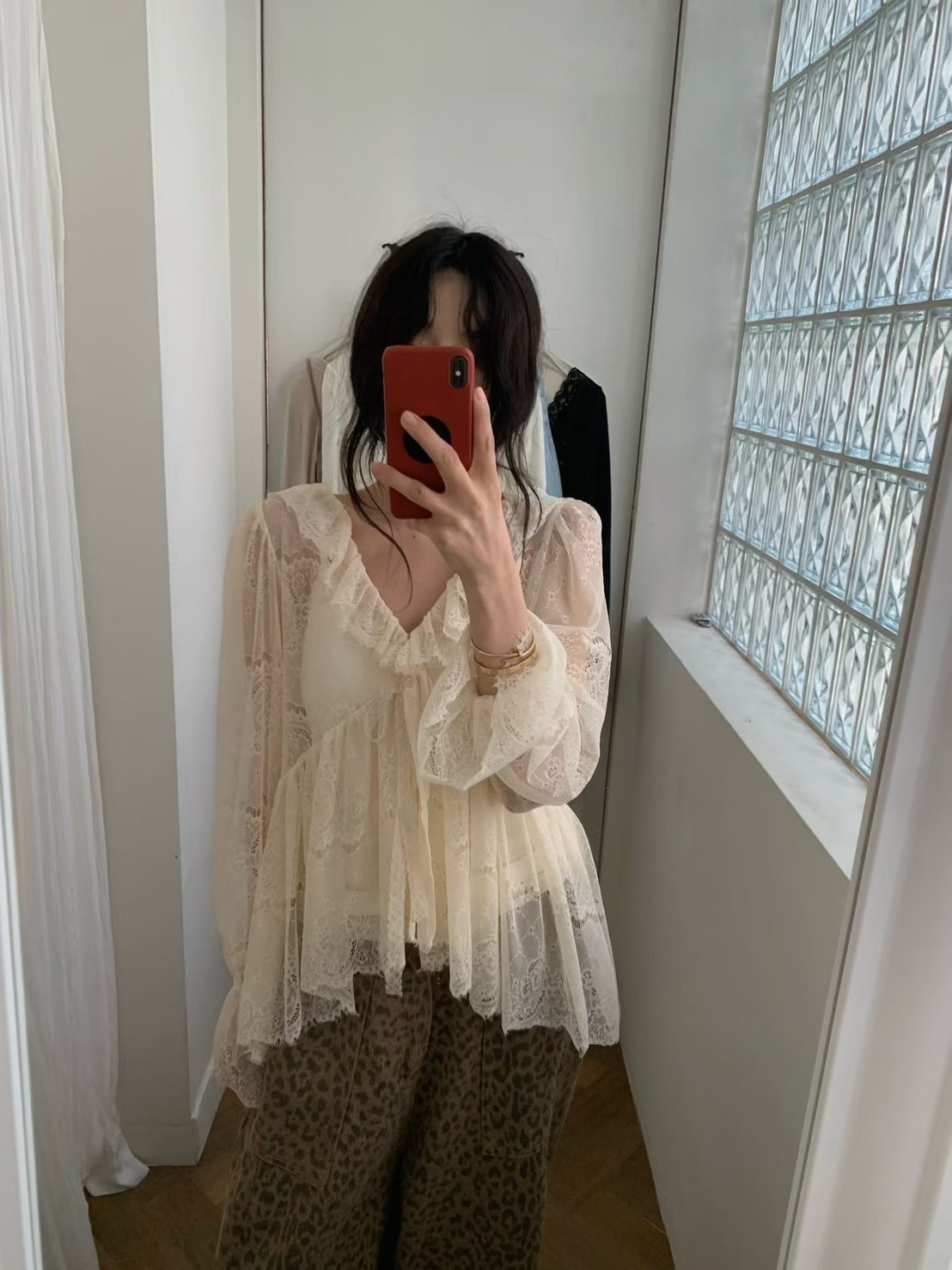 柔蕾絲寬擺衫(不含內搭)