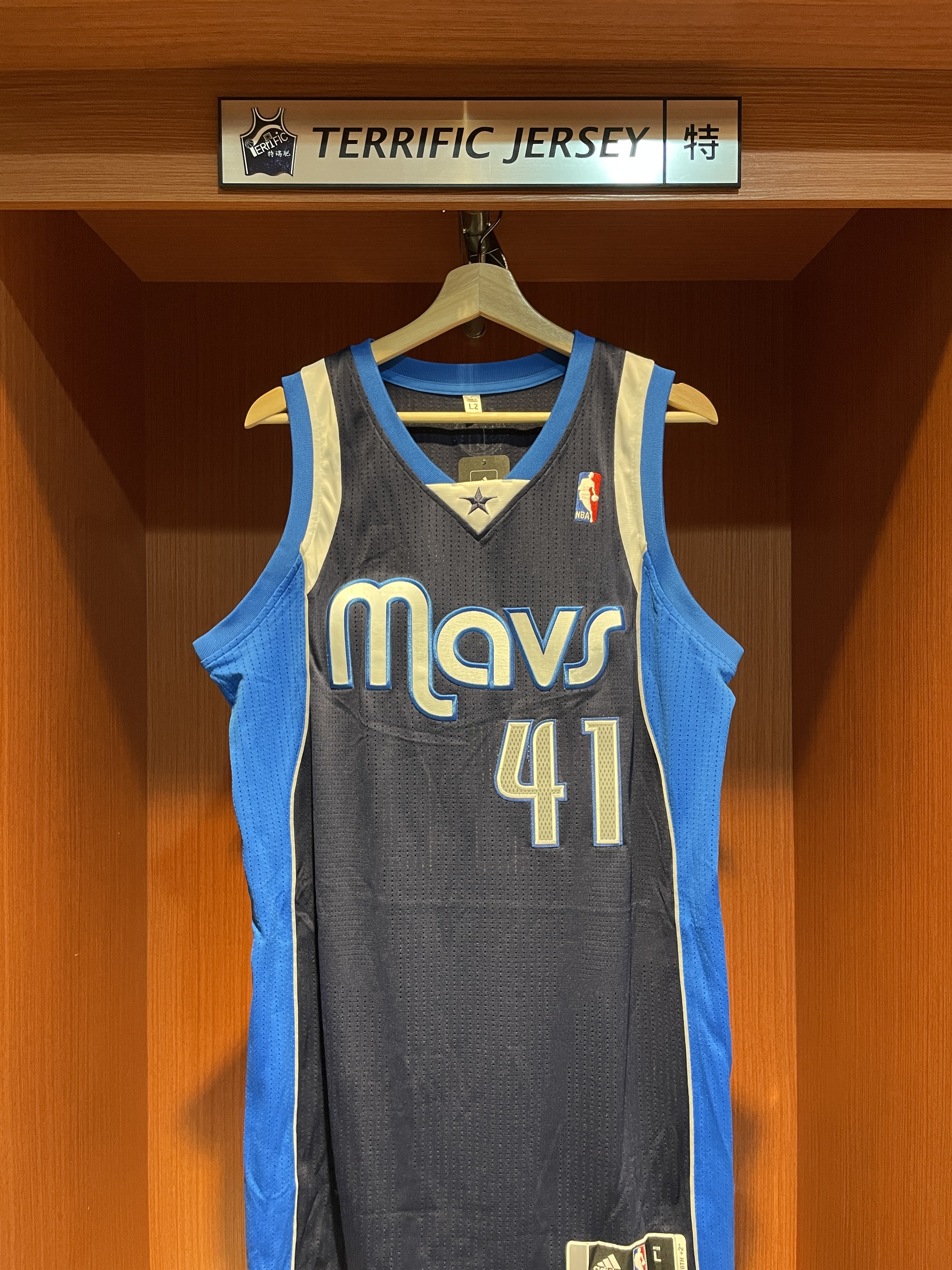 NBA球衣 Dirk Nowitzki 達拉斯小牛 二客深藍 Adidas Authentic 球員版 電繡 加長 全新