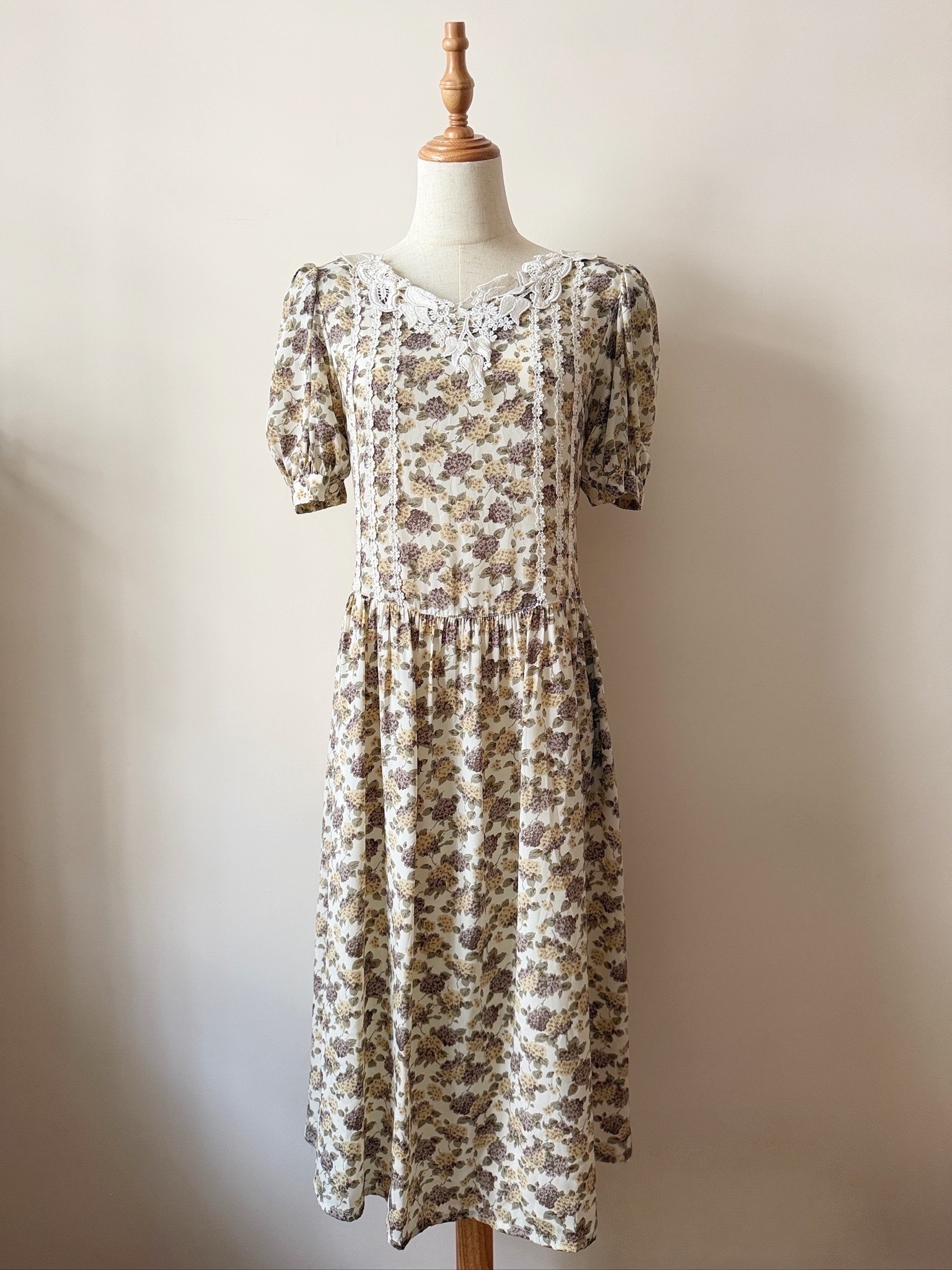 Hydrangea Afternoon Vintage-Style Dress