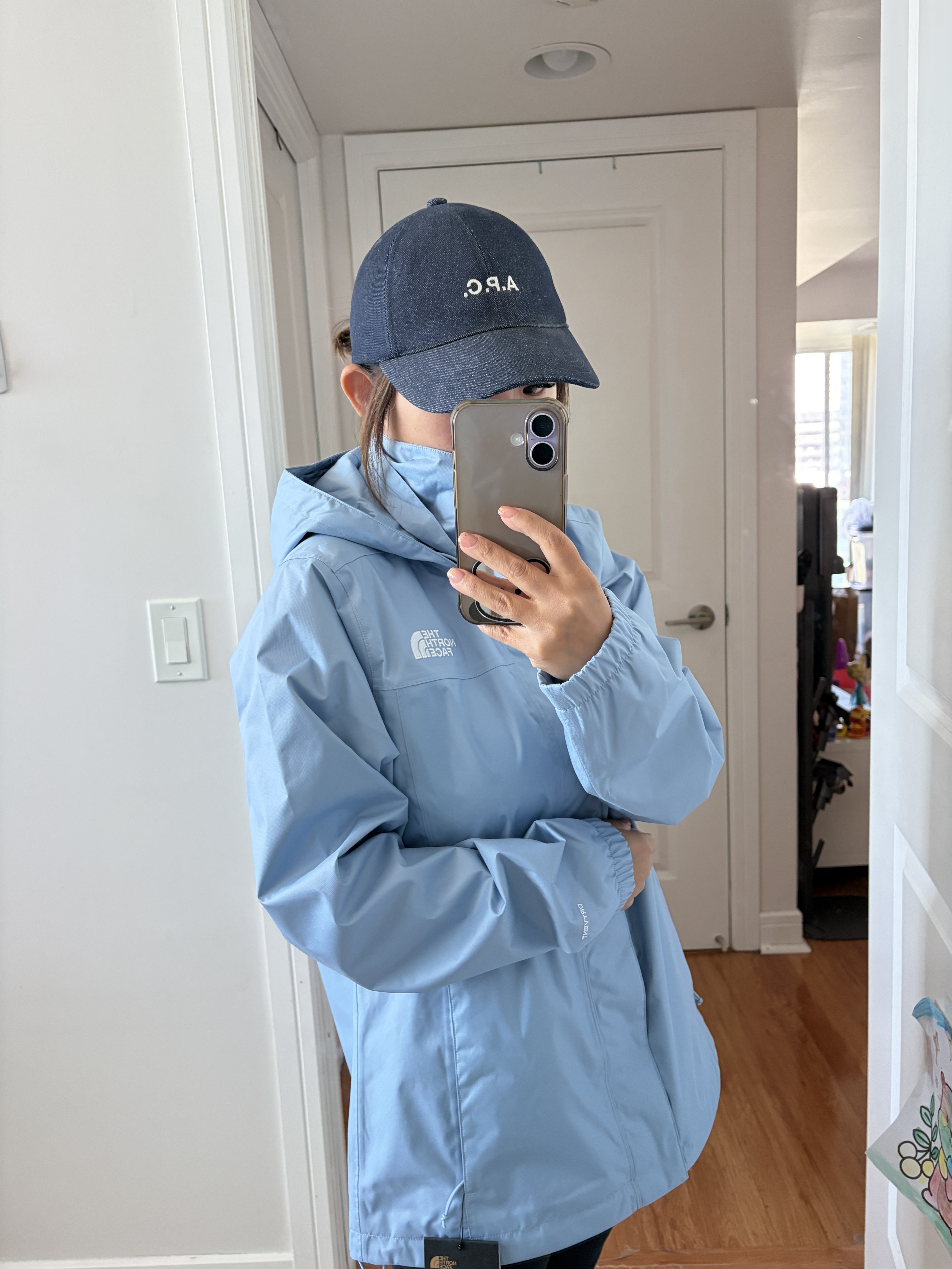 THE NORTH FACE 女款 刺繡標 Dryvent面料 防風 防潑水 硬挺 連帽 風衣外套 (帽子可收納)