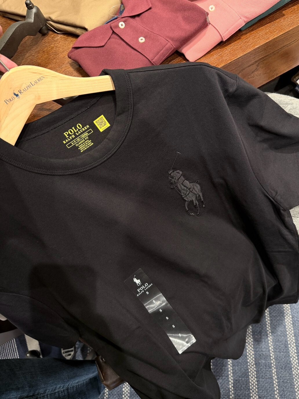 Ralph Lauren Polo Classic Embroidered Horse Design Textured Black Short-Sleeve T-Shirt