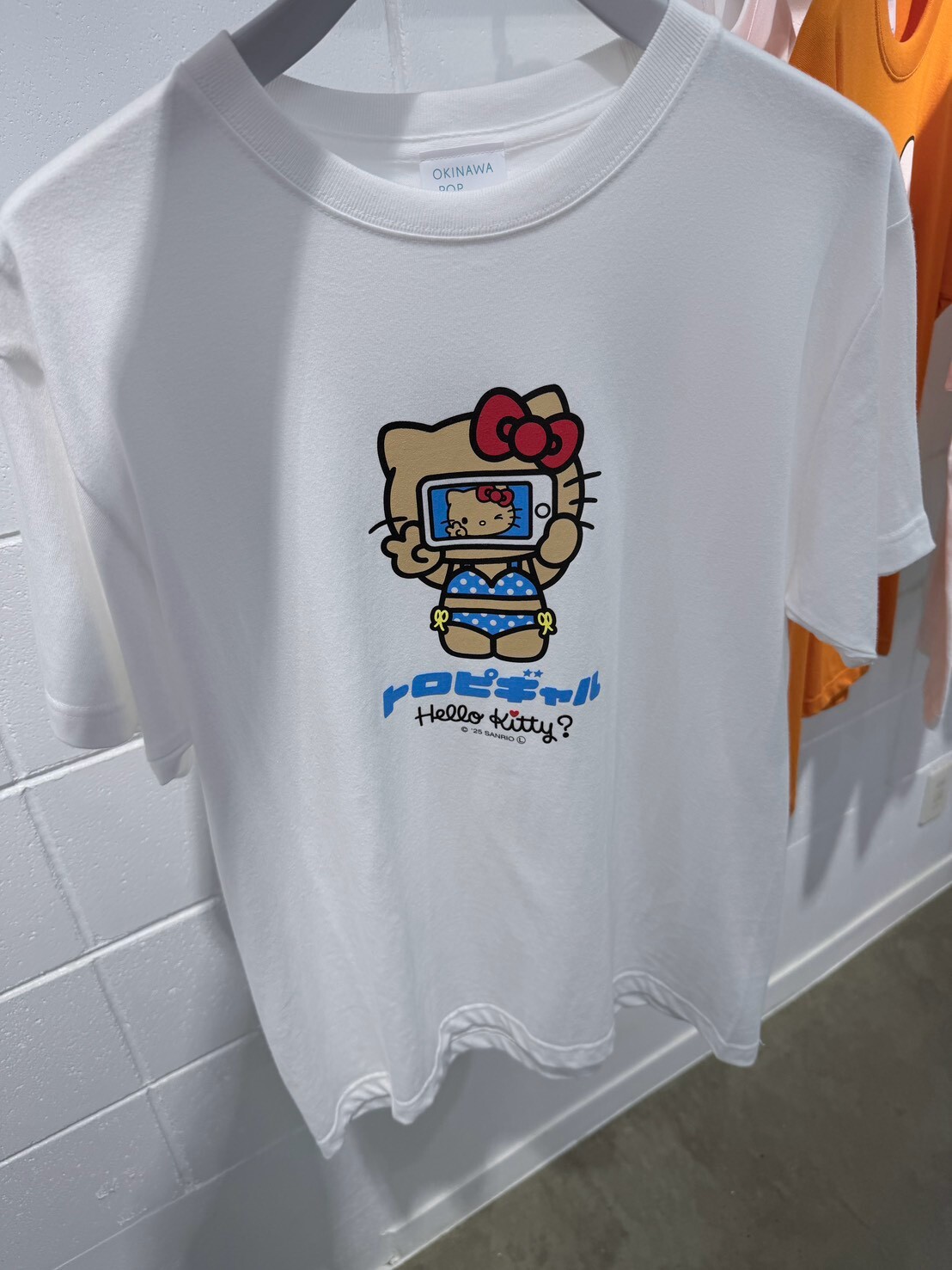 Okinawa Exclusive Sanrio Tan Hello Kitty Photo T-shirt