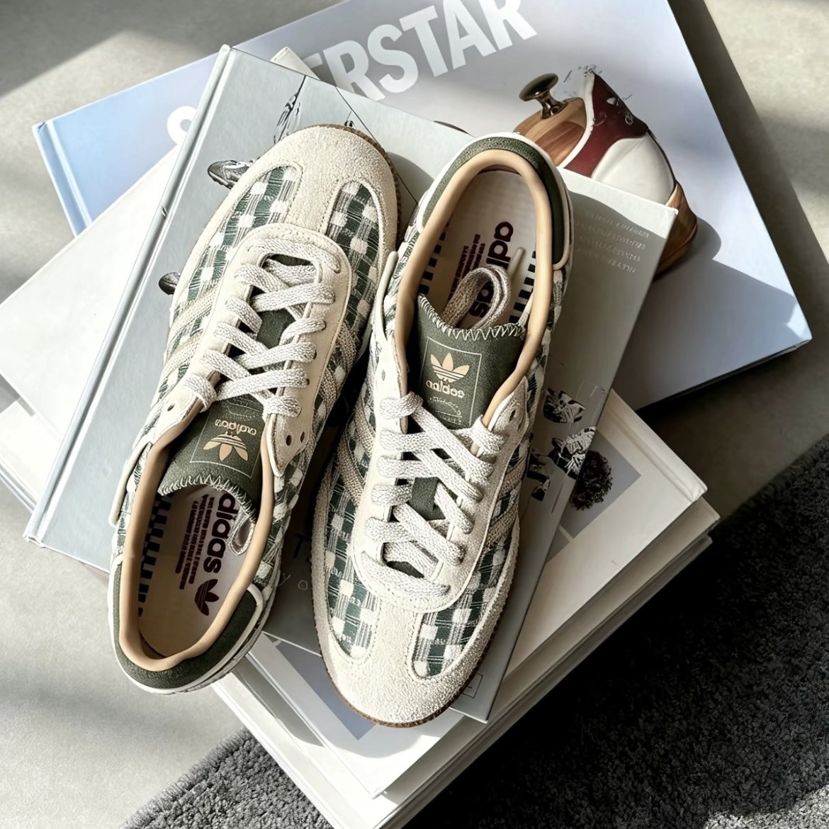 【代購】adidas Originals SAMBA OG 經典 T-TOE 復古德訓鞋 男女同款 米白綠