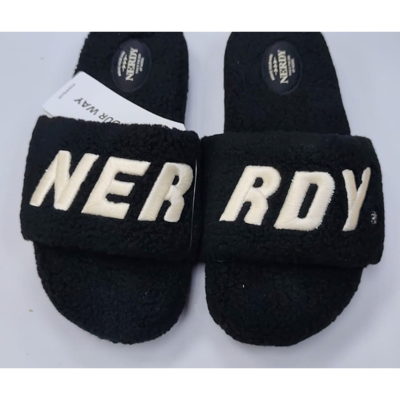 HOT-CCG0913-191 Nerdy黑色拖鞋 38 (A191)