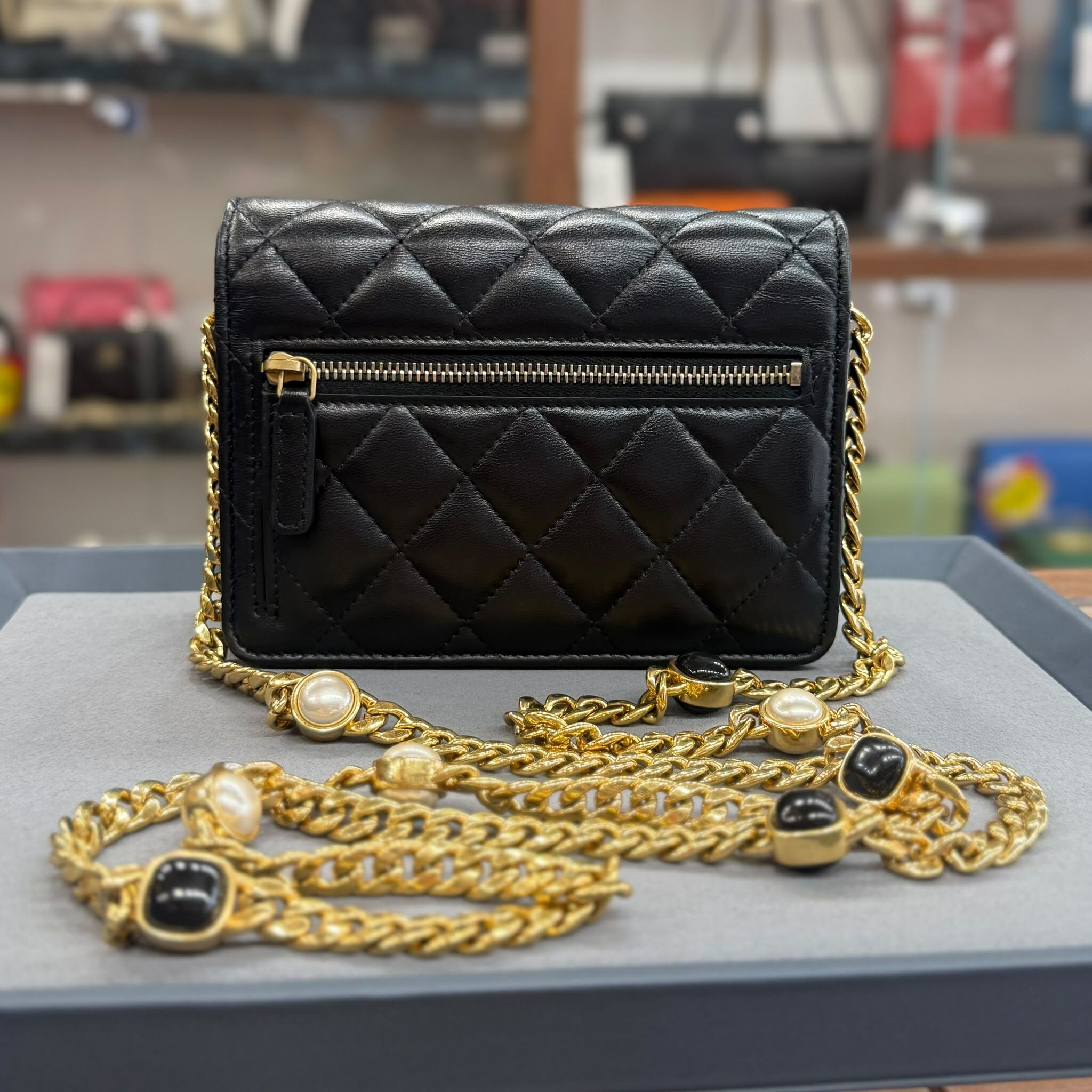 90%NEW USED CHANEL MINI WOC 黑色羊皮金扣珍珠特別鏈條 #晶片款 #香奈兒