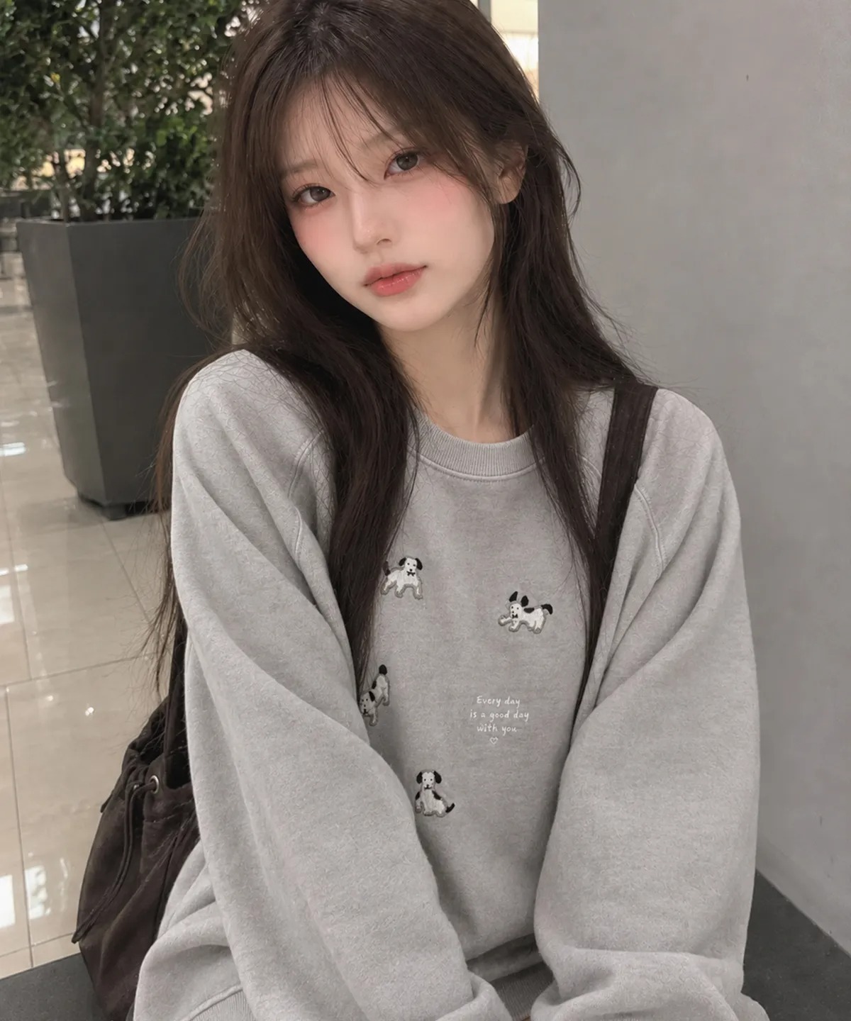 CPGN STUDIO Happy Puppy Patch Pigment Raglan Sweatshirt