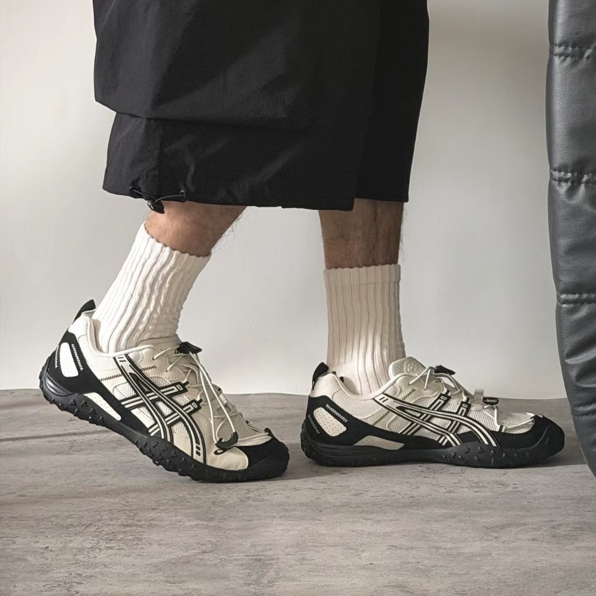 【代購】ASICS GEL-AMMG 復古薄底緩震休閒跑鞋 男女同款