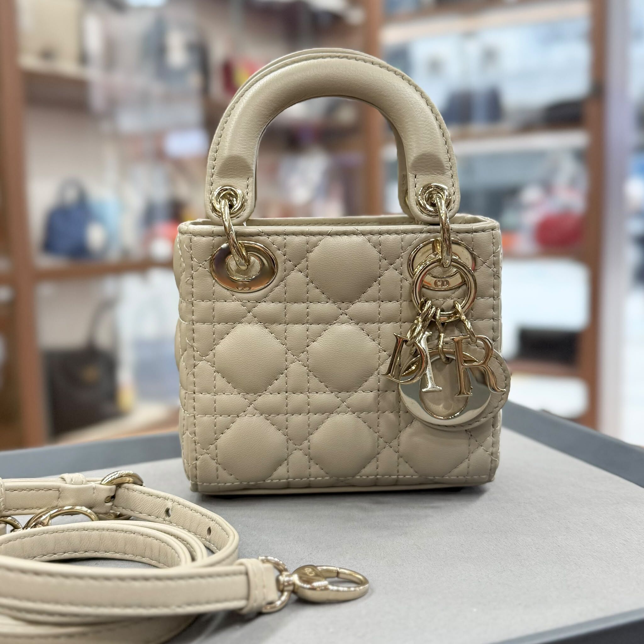 90%NEW USED LADY DIOR MICRO LAMSKIN 灰色淡金扣羊皮 10-MA-0242 #迪奧戴妃