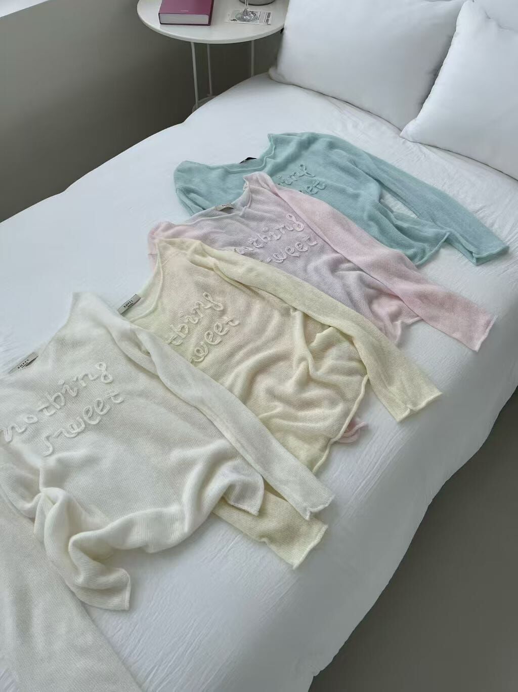 EM7118 字母刺繡軟糯薄針織衫