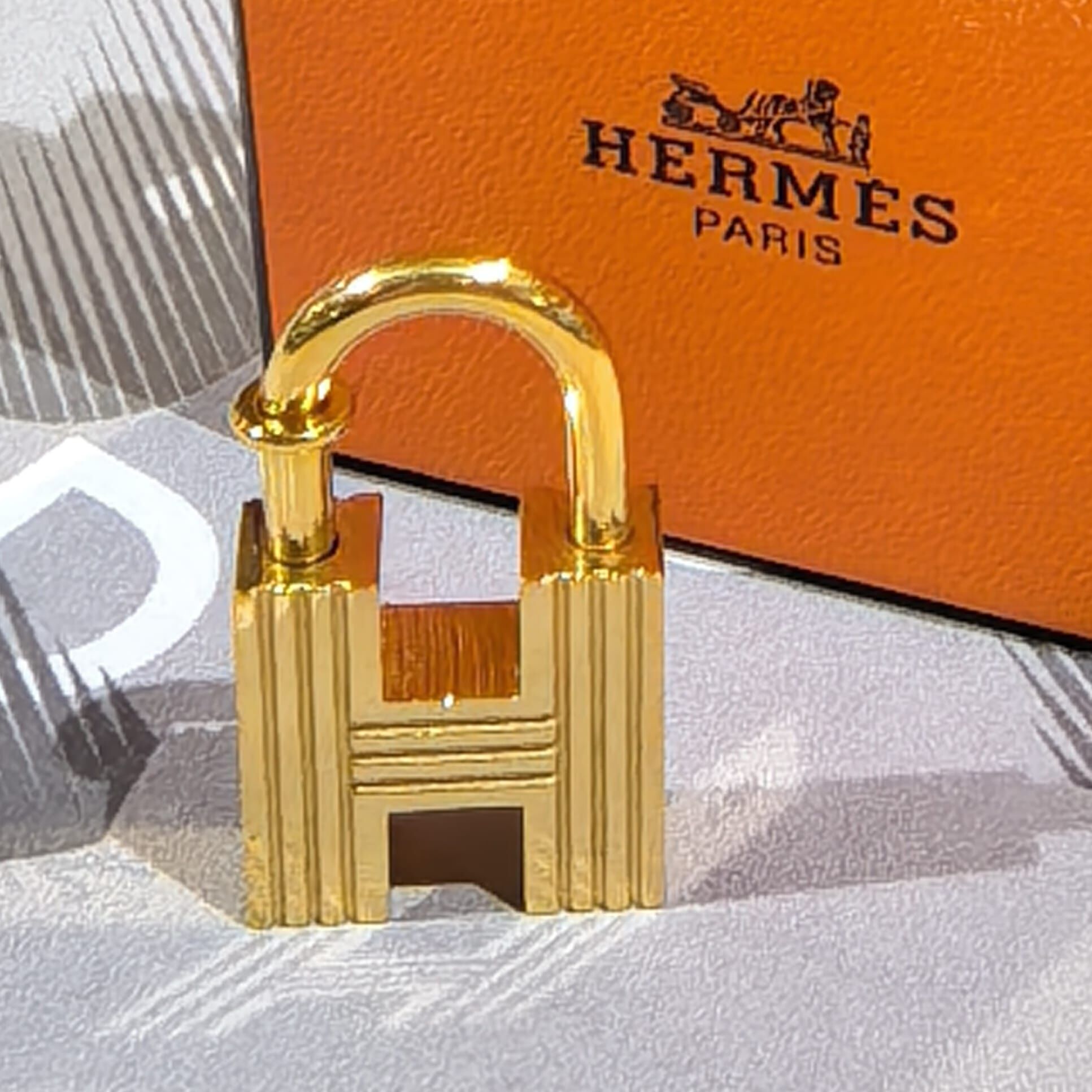 98%NEW二手HERMES 金色H鎖扣  2000 H BAG CHARM #鎖頭 #香榭站正品