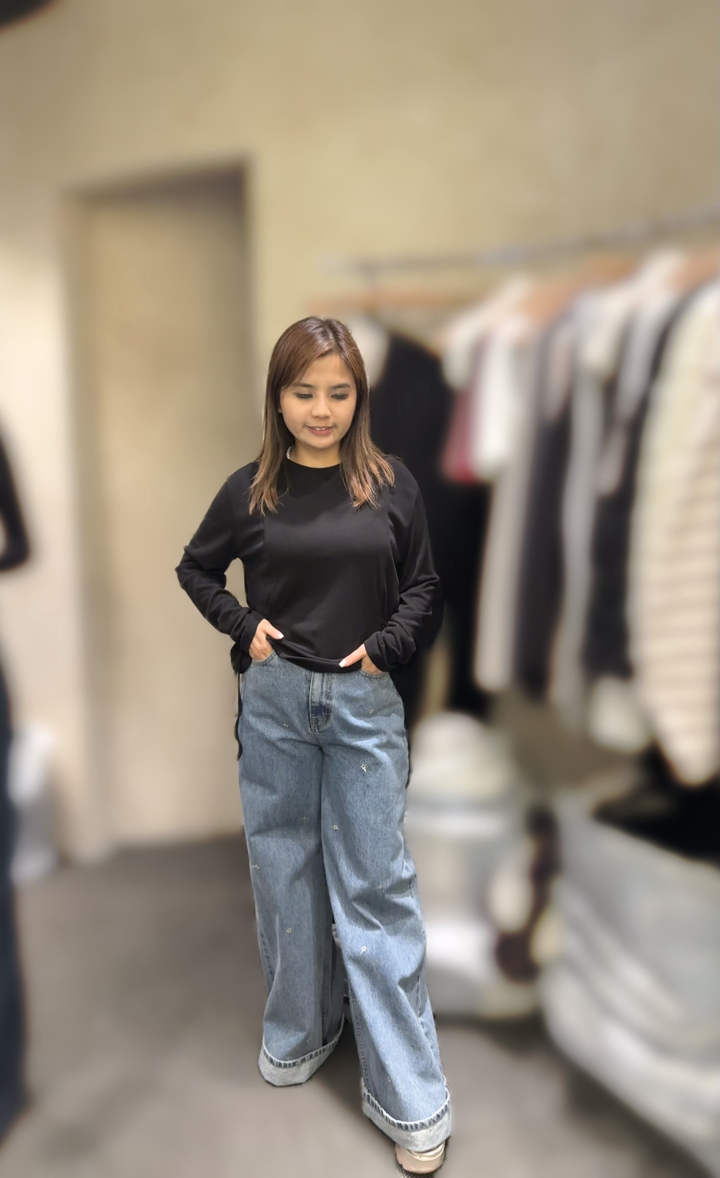 VB12  高腰牛仔褲 👖 S: 腰26 HIP40 長44 / M:腰27 HIP41 長44.5 / L:腰28 HIP42 長45 $599