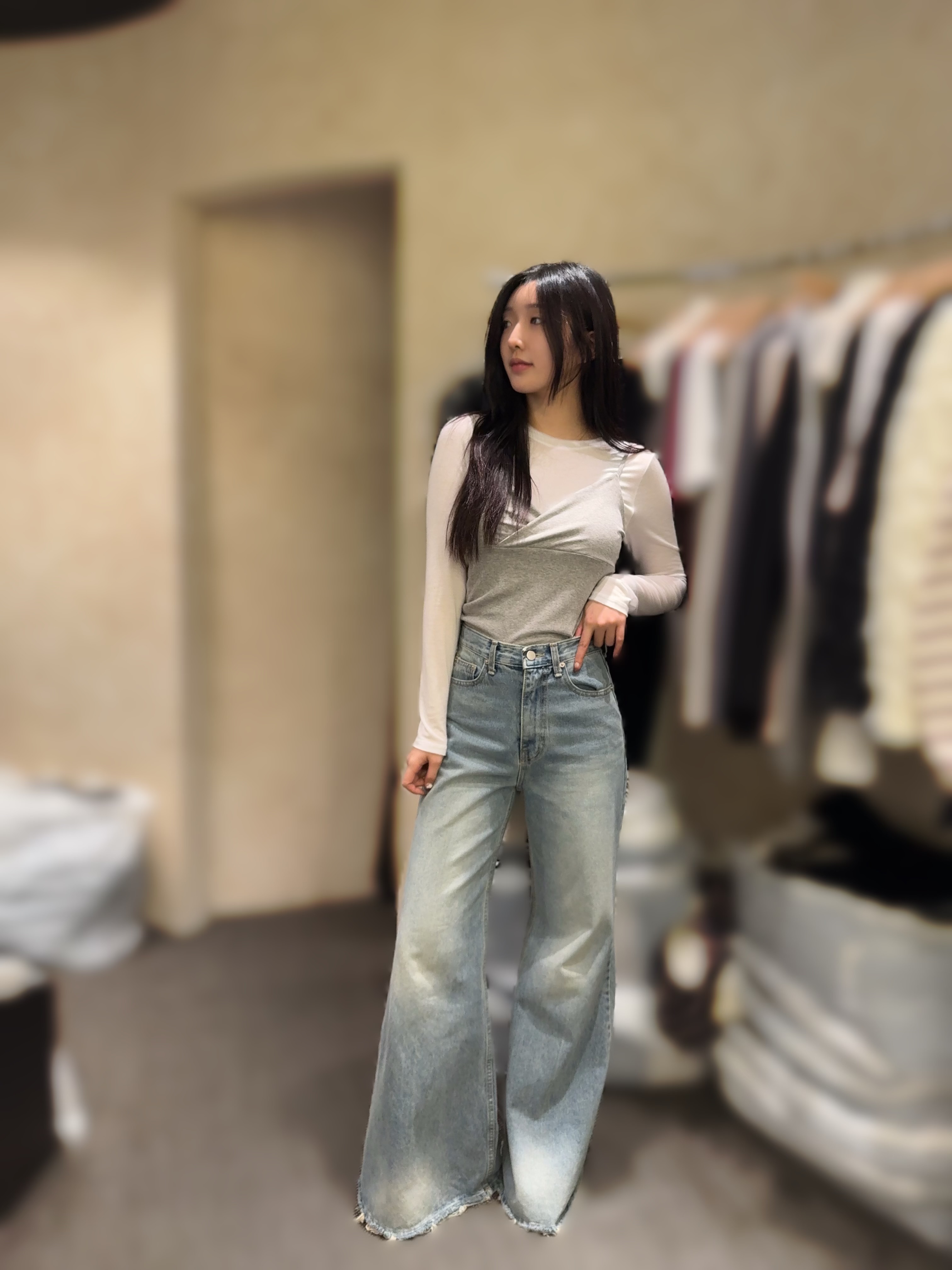 VB06  高腰牛仔褲 👖 S: 腰25 HIP39 長45 / M:腰26 HIP40 長45.5 / L:腰27 HIP41 長46 $599