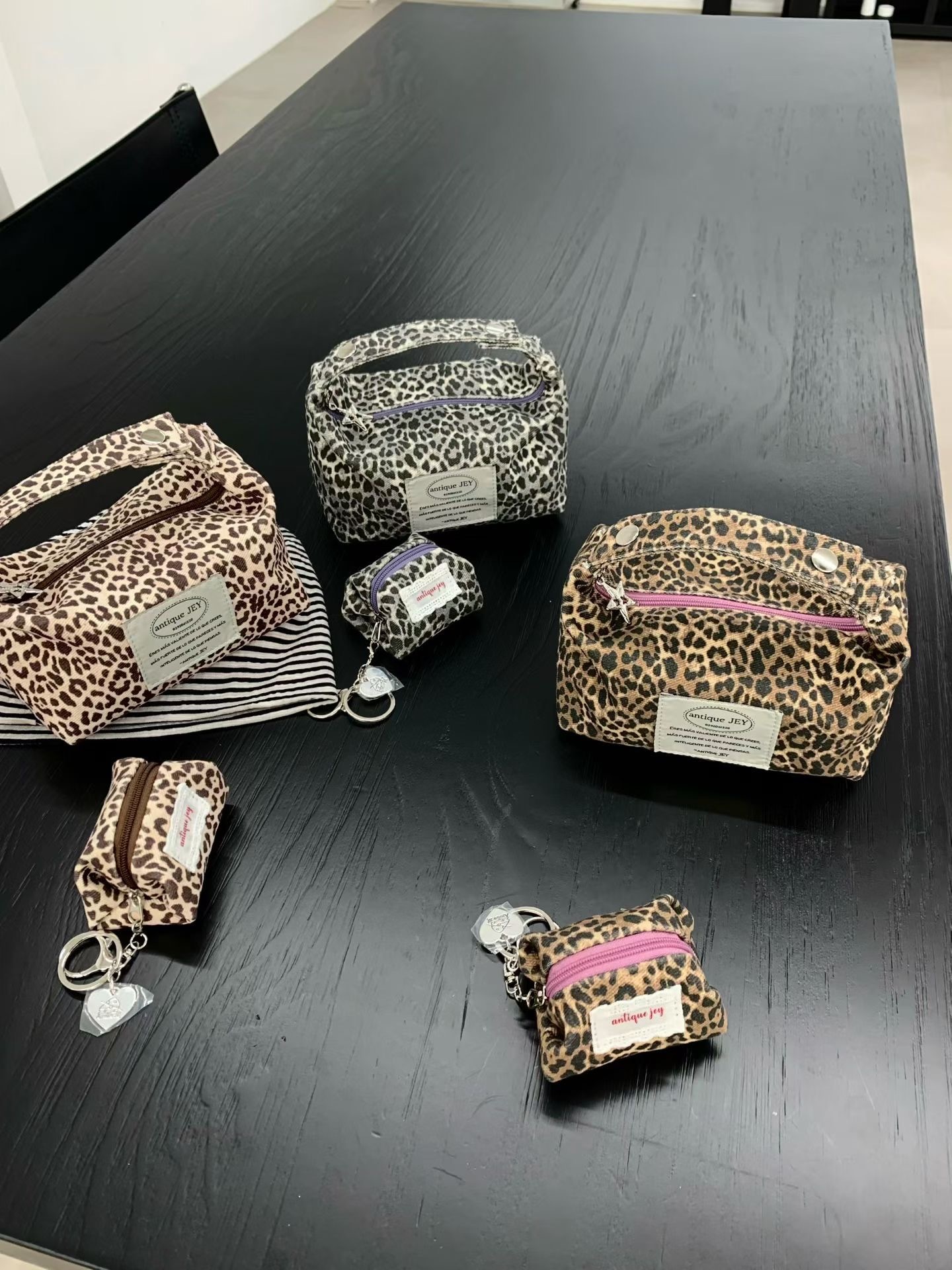 《限時團購優惠》東大門韓國製neon mini leopard
