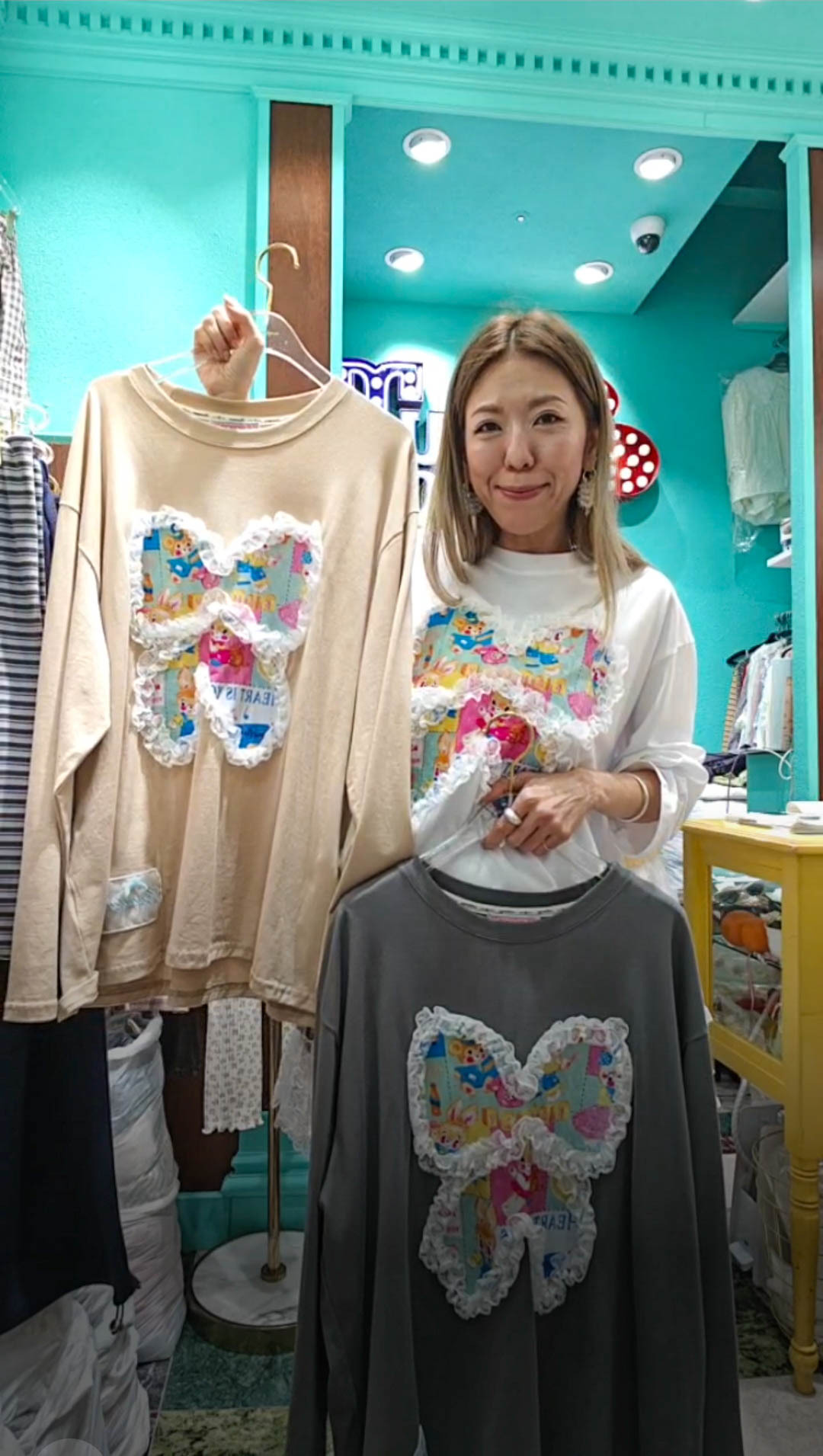 💍K2706  ▶️大蝴蝶熊熊圖案上衣 👉B:130cm L:70cm