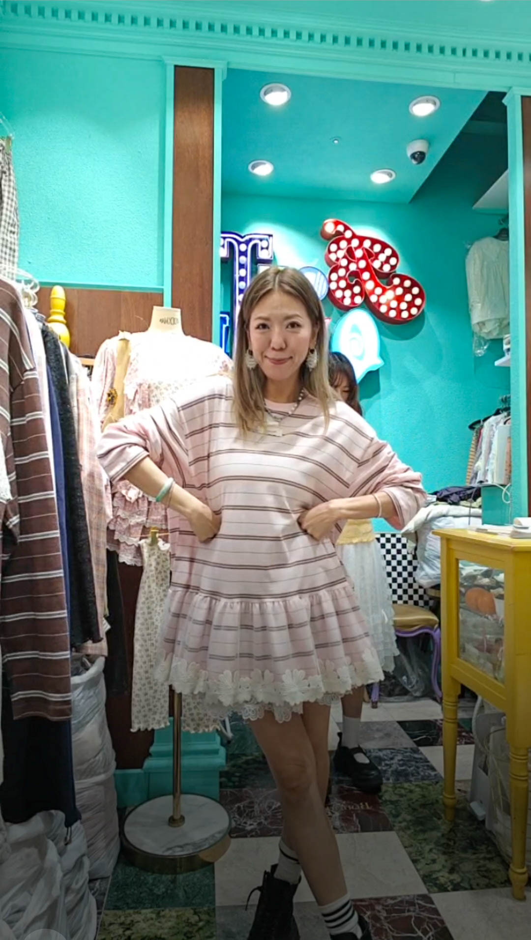 💍K2719  ▶️下拼接蕾絲條紋上衣 👉B:126cm L:78cm