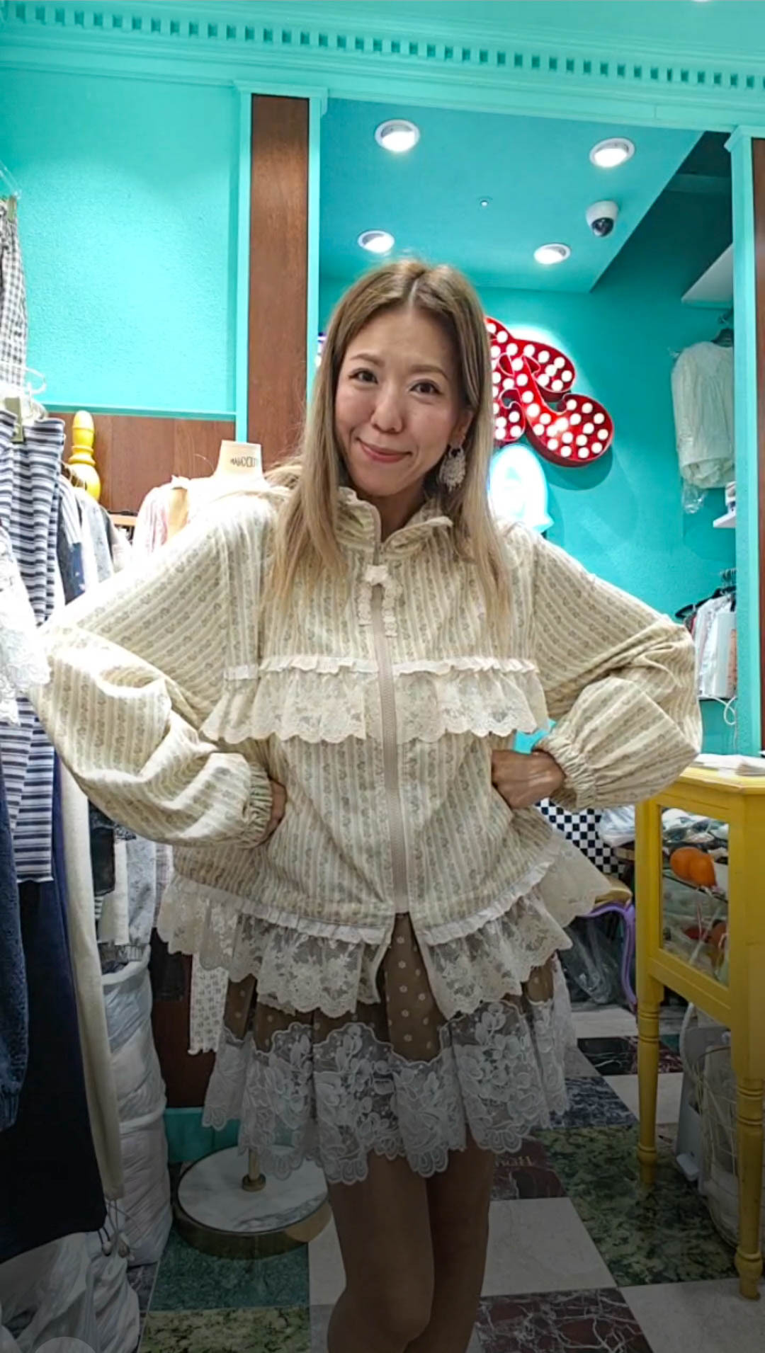 💍K2718  ▶️小碎花拼接蕾絲外套 👉B:124cm L:62cm