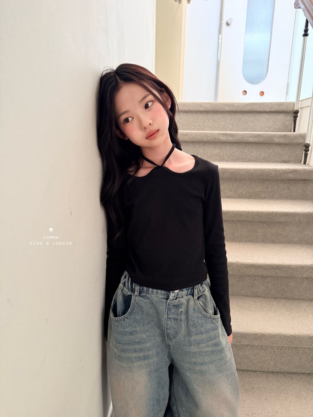 正韓秋COMMA 三色掛脖合身上衣