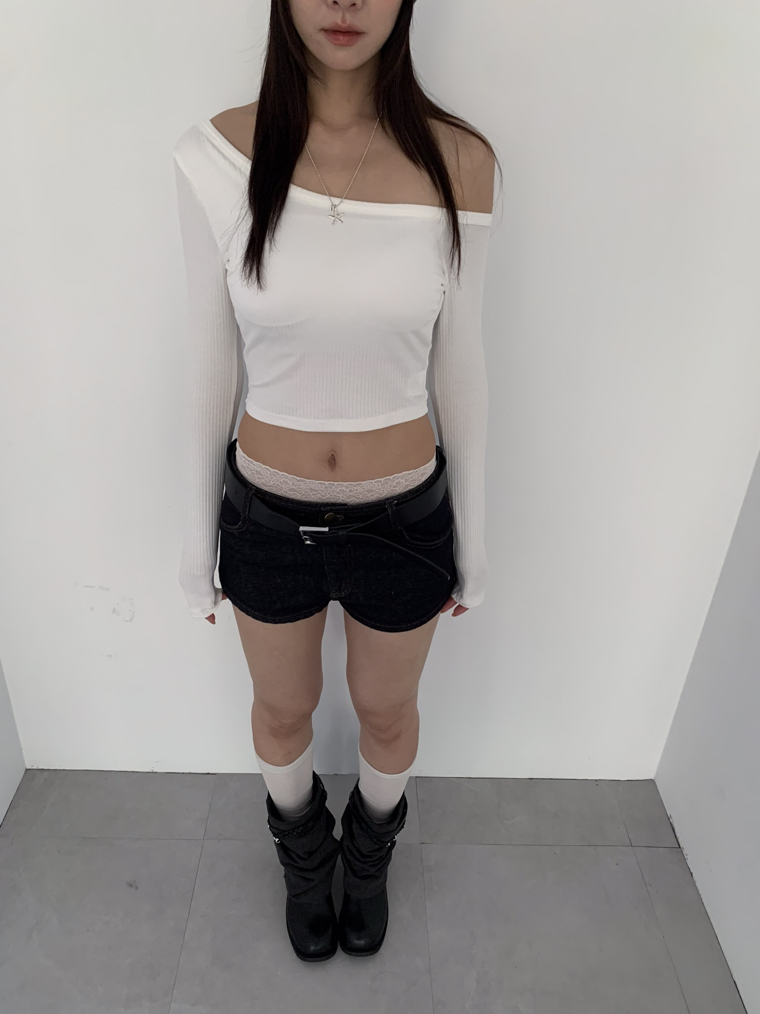 ISA_不基礎辣妹 坑條針織斜肩短版bra top_68028