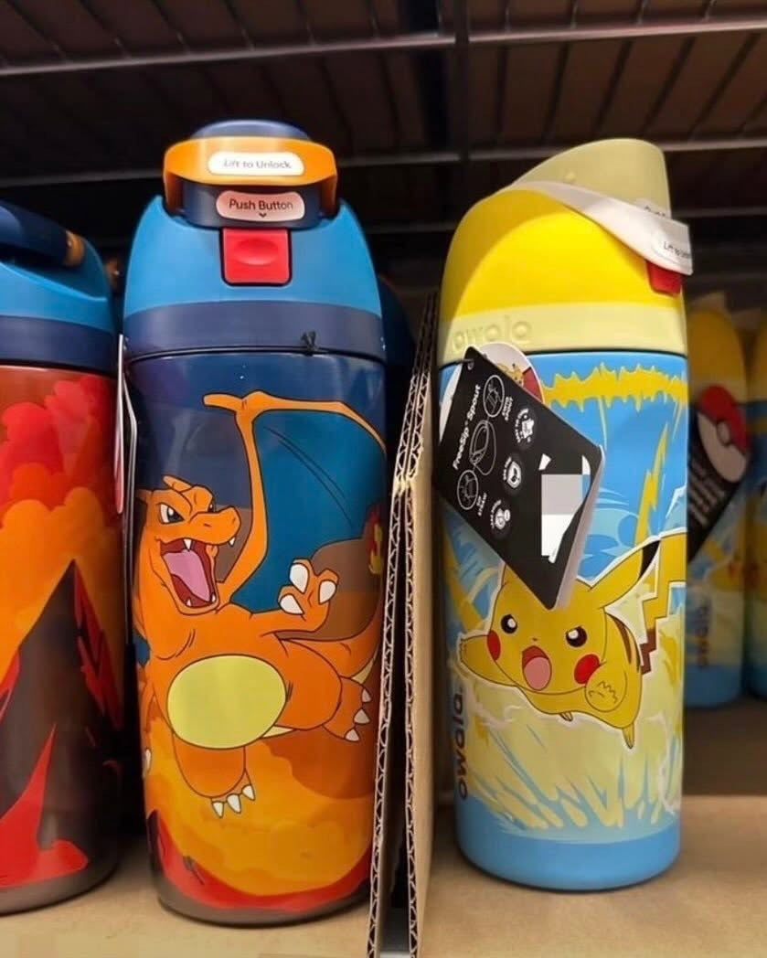 【Luxury】 美國限定 Owala × Pokémon 16oz 寶可夢聯名款 皮卡丘 耿鬼 噴火龍 伊布進化 初代御三家 FreeSip 保冷水壺 雙飲口設計