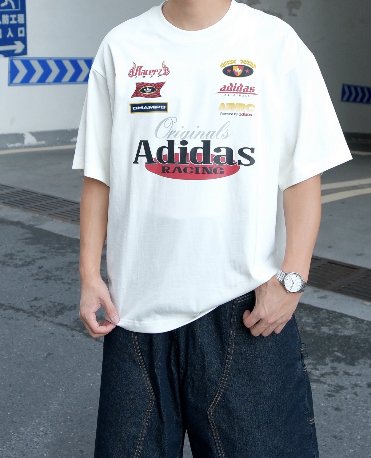 男款 ADIDAS RAC GFX TEE 白色 賽車 寬鬆 印花 刺繡 三葉草 短T【LD6516】ADLP