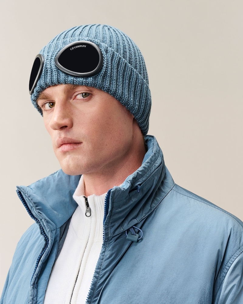 C.P. Company - Extrafine Merino Wool Goggle Beanie - 21CMAC742A005509A871 ORION BLUE