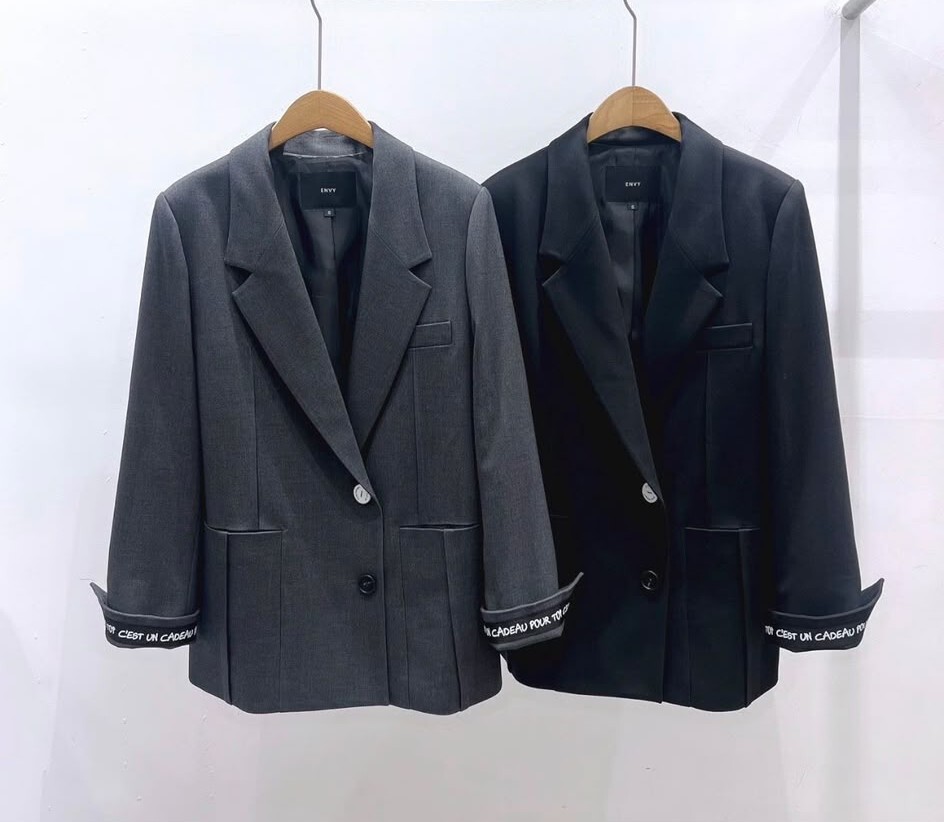 EN03 高質西裝褸  S:胸39 長29 M:胸40 長29 $939