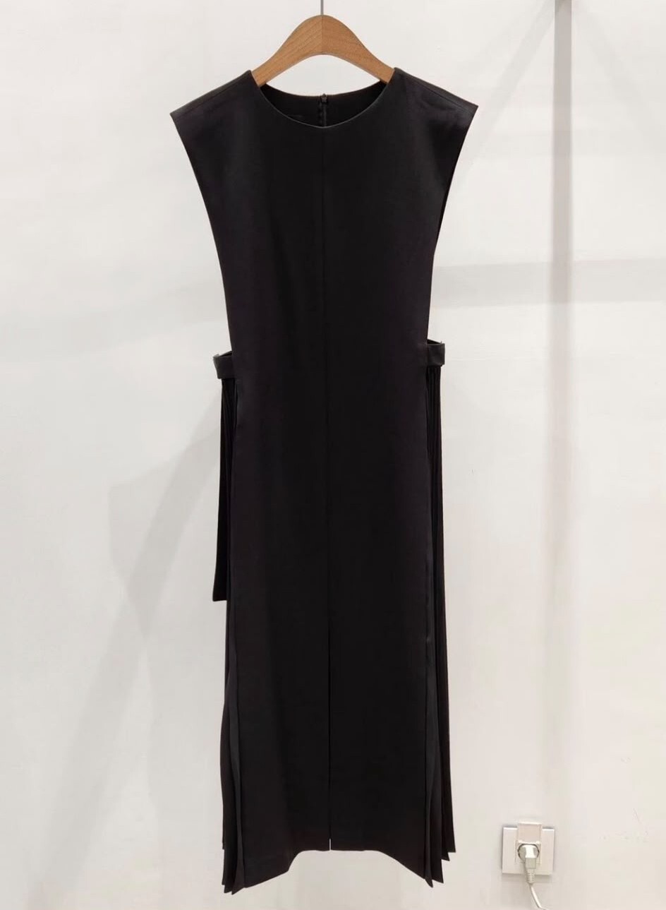 EN32   連身裙   腰30 長45 $679