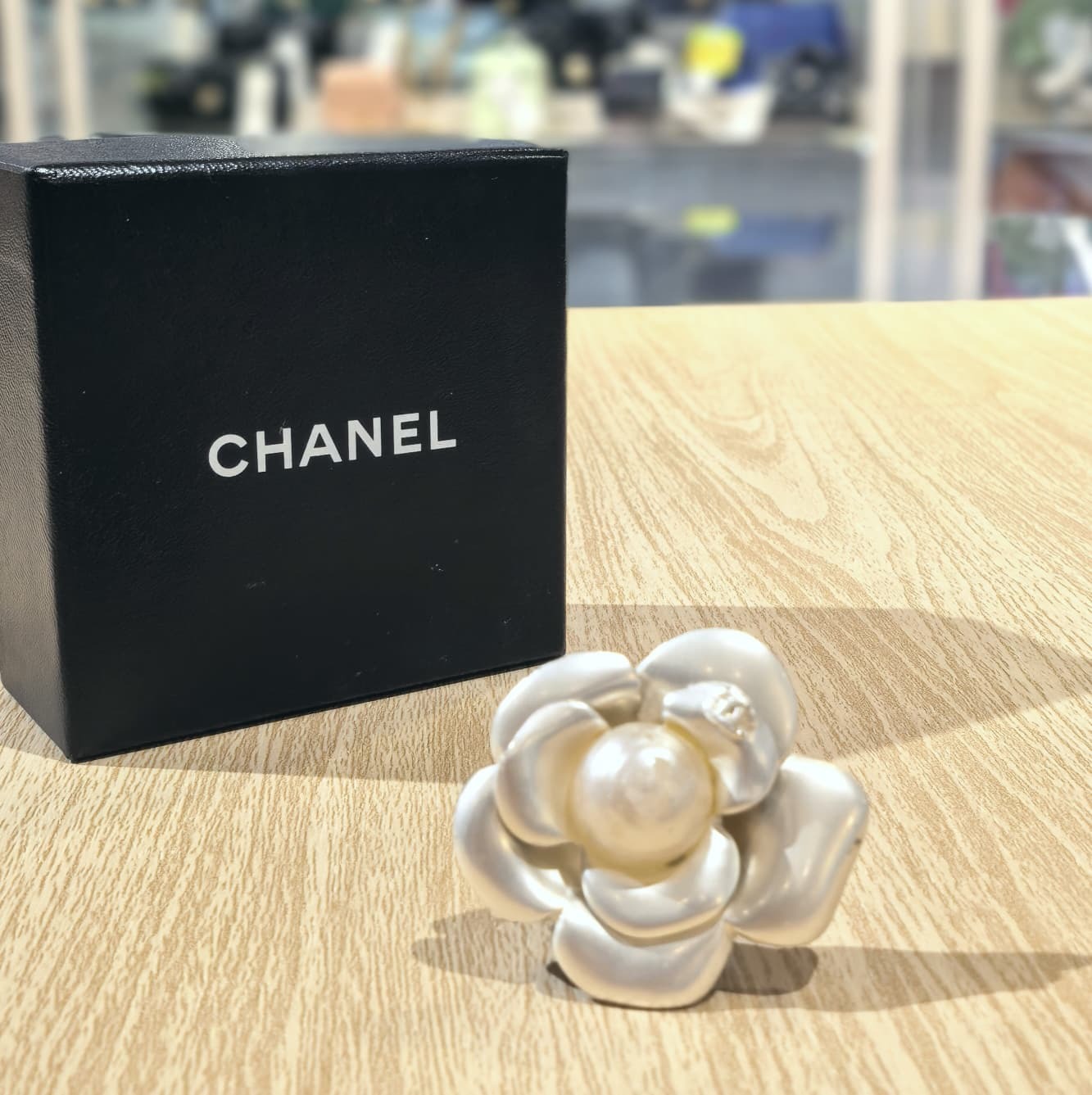 中古CHANEL胸針, 925純銀山茶花/珍珠, 帽飾, VINTAGE 香奈兒心口針, #香榭站正品
