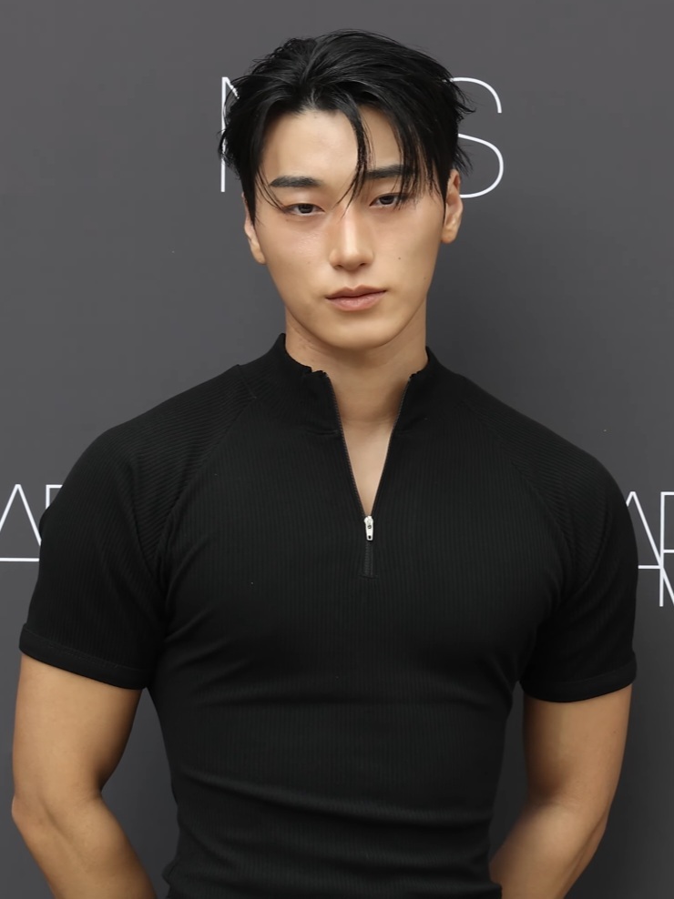『RB』暗黑美學半Zip立領修身羅紋短袖