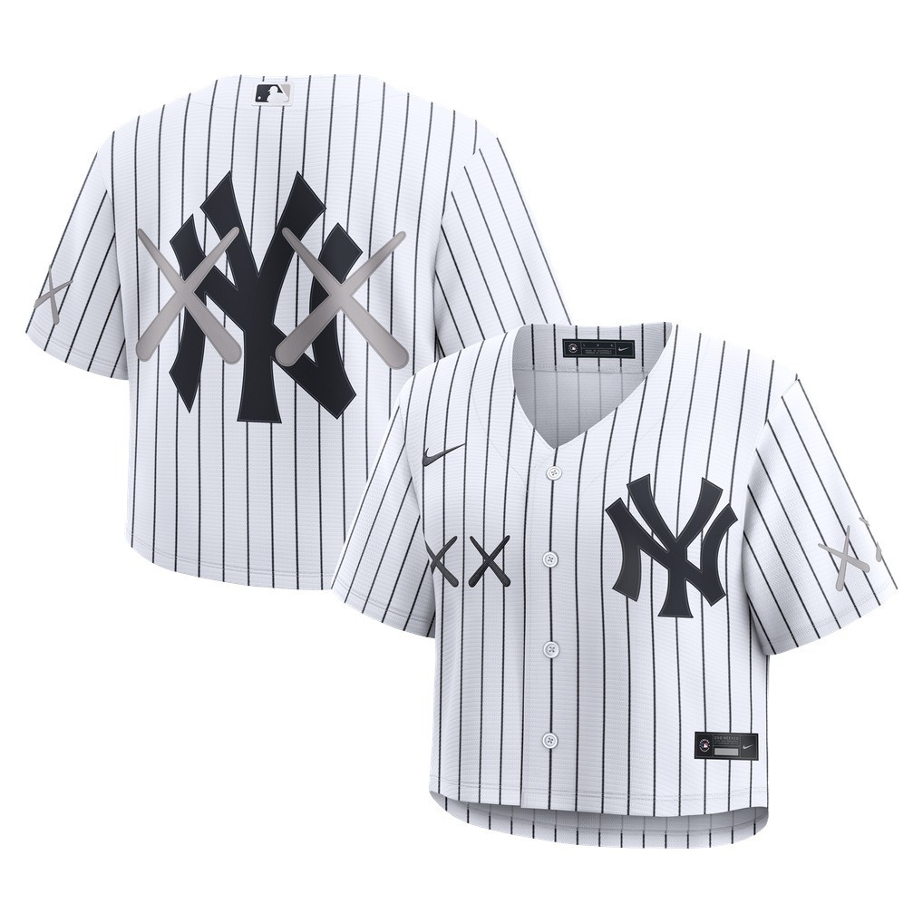 2026AW KAWS X Nike Women's MLB Replica Crop Jersey New York Yankees 聯名 紐約 洋基 短袖 棒球衫 女版 直紋 球衣 現貨