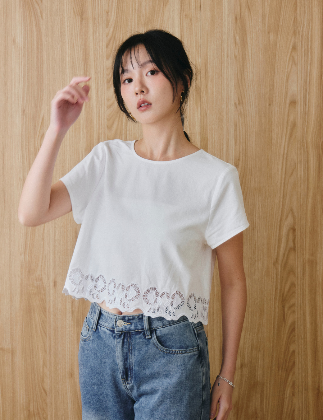 下擺繡花棉麻短上衣（3尺寸）