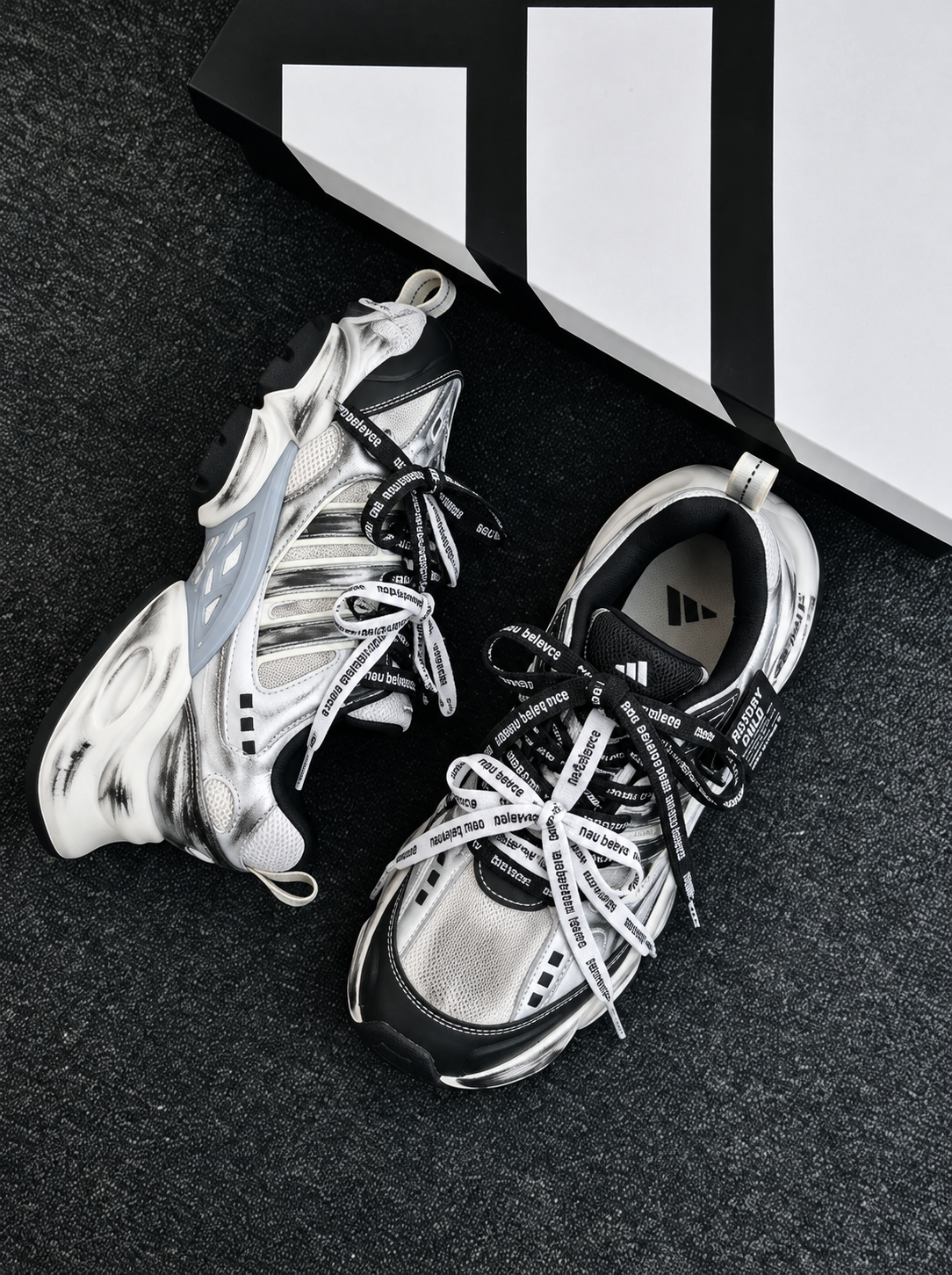 【訂製鞋款】Adidas originals XLG 霧白宣言 小巴黎世家 塗鴉 手繪 街頭風 個性  IH0429（Team2593-霧白宣言）