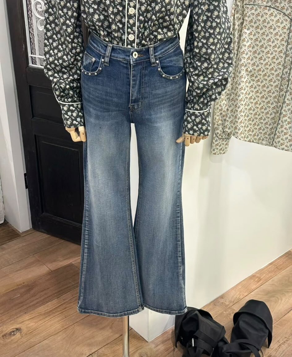 FW09  牛仔褲 👖 S:腰25-26  HIP36-40 長39.5    /   M:腰26 -27   HIP37-41 長40.5  /   L:腰27-28   HIP38-42 長41.5 $659