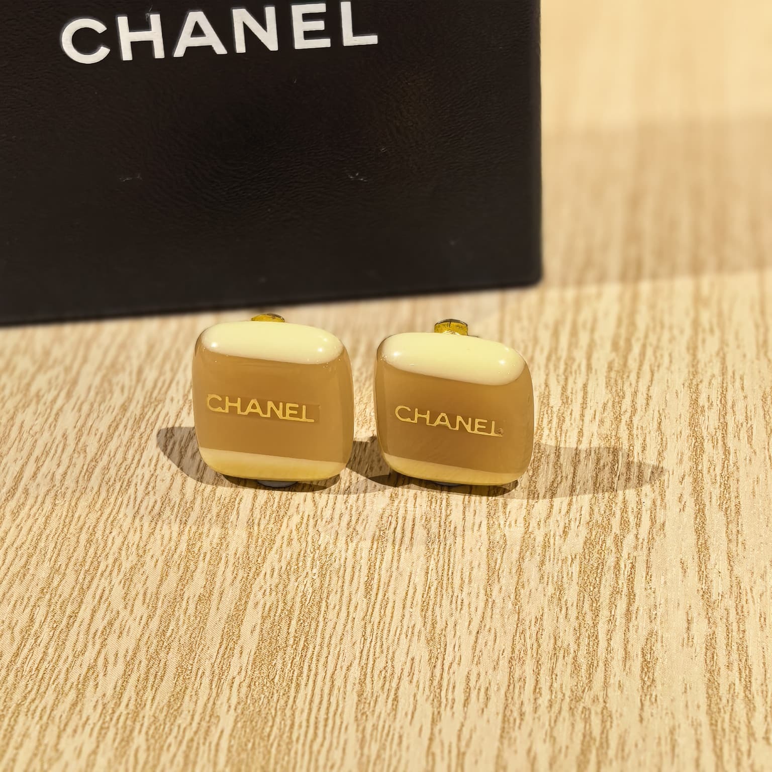 中古CHANEL耳環, 方形亞克力, 淡黃拼奶茶色, 小香VINTAGE, 香奈兒耳夾, #香榭站正品