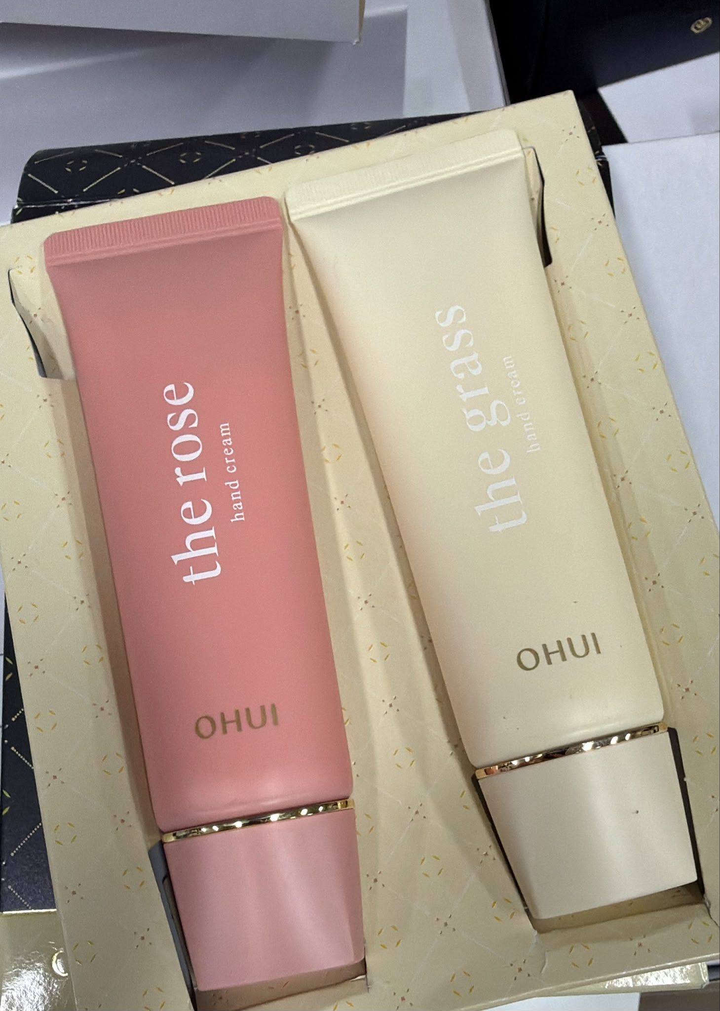 ES092 O HUI 香氛修護護手霜雙支特別禮盒 ( 2支 50ml ) EXP:2028.09