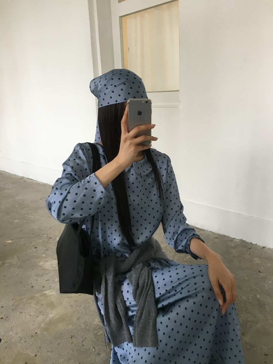 圓點附巾長洋裝
