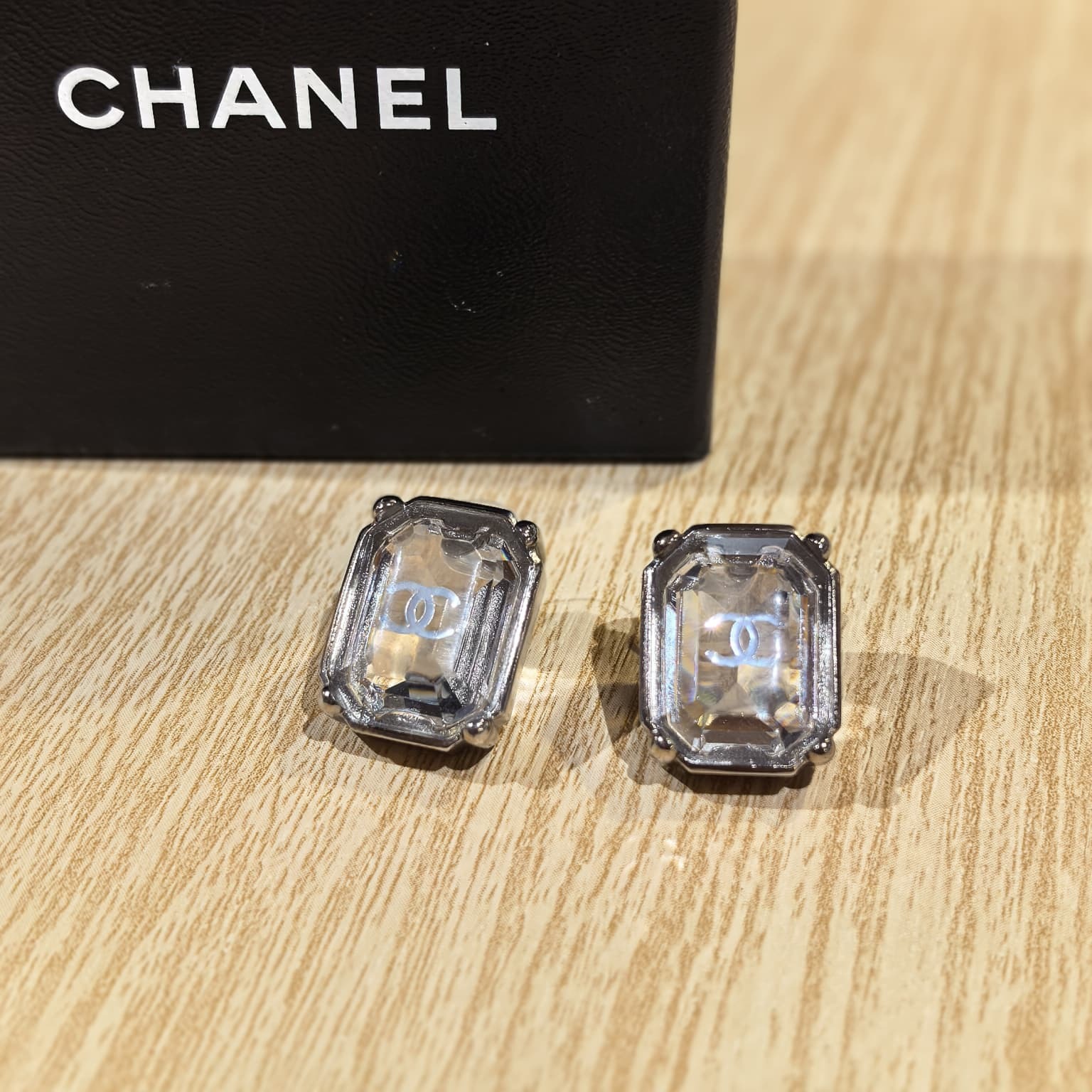 99%NEW二手CHANEL耳環 復古方形 水晶 CC LOGO 銀色邊 CHANEL Earrings #香榭站正品