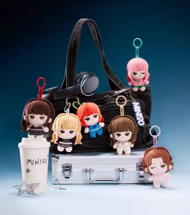 【Luxury】MINISO × LISA 聯名款 POP-UP WORLD TOUR Y2K 星星系列 LISA 周邊 盲盒公仔 玩偶 包袋 服飾 3C生活小物 收藏周邊
