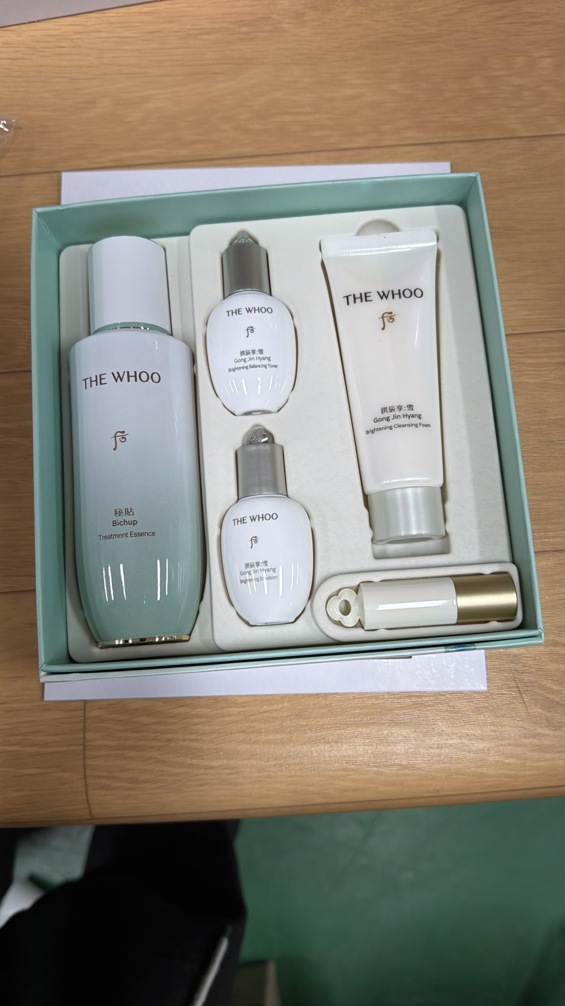 ES073 The Whoo 秘貼循環精華亮白保濕套裝 exp:2029.05
