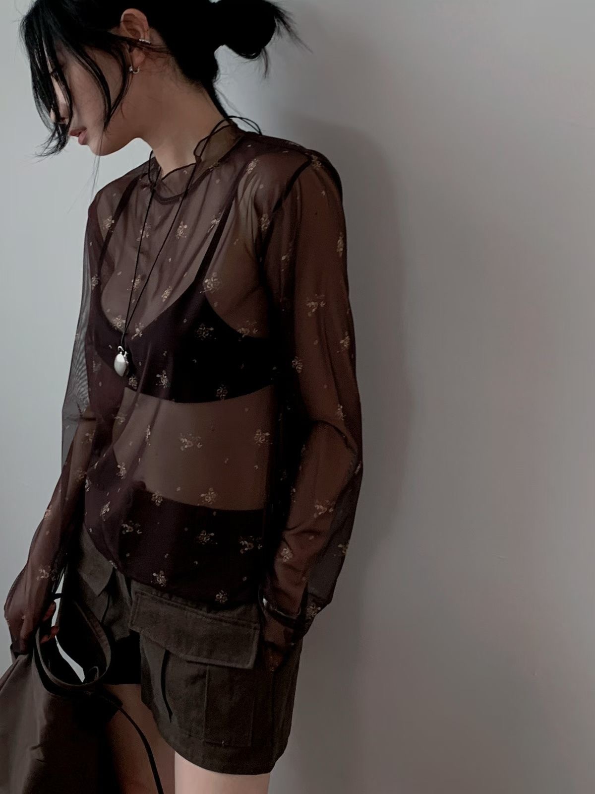 IF2619 Retro Floral Mesh Top