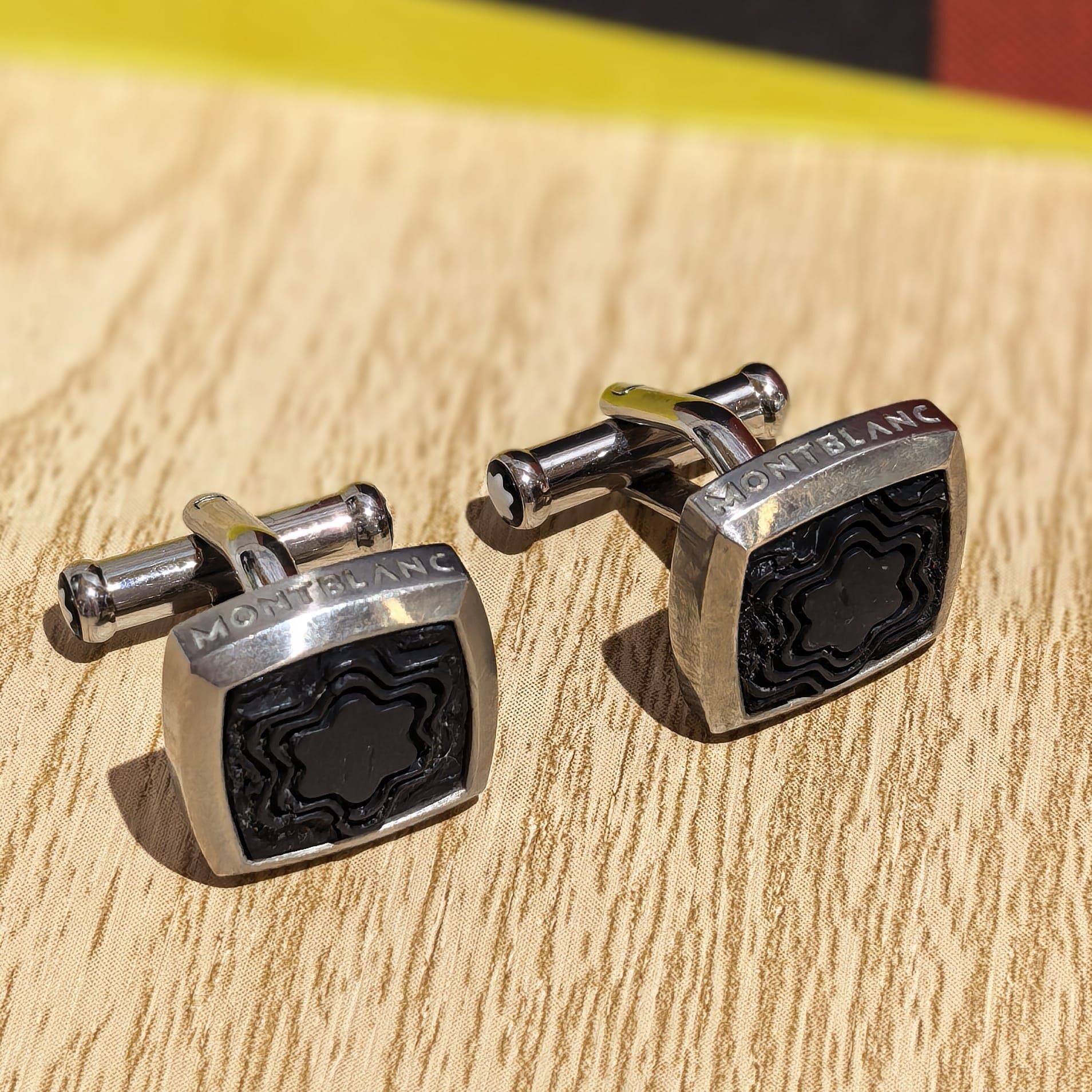 USED MONT BLANC袖口鈕/Cufflinks 萬寶龍 黑星設計側邊品牌標誌字母袖扣 #香榭站正品