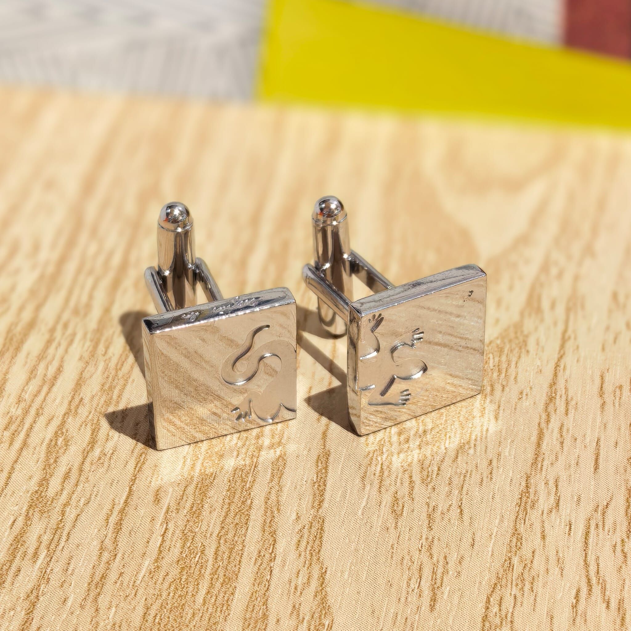 USED AGNES B 袖口鈕/cufflinks 貴金屬銀色壁虎印花 鈕扣 #香榭站正品