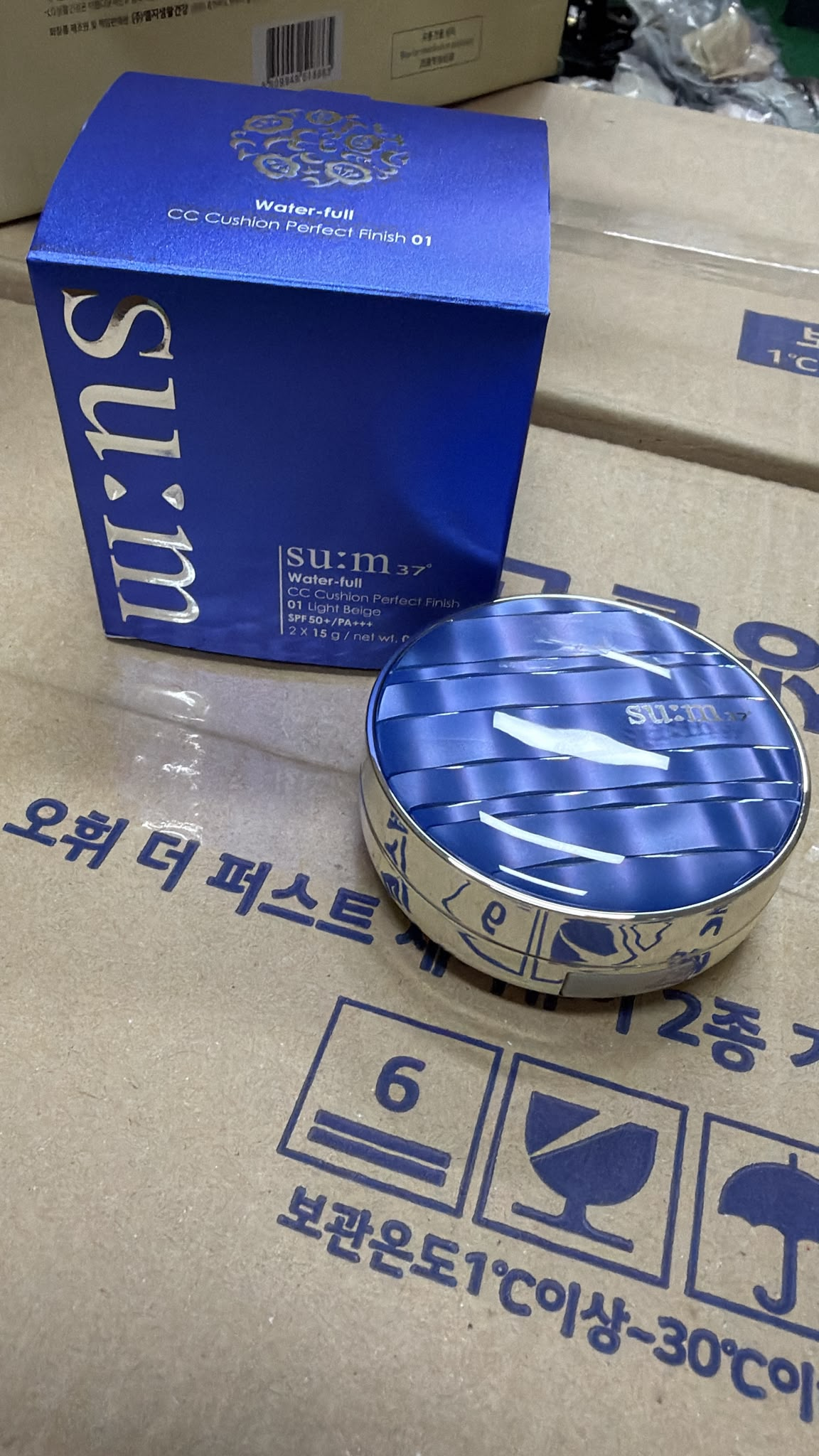 ES056 SU:M37° 呼吸 Water-full 水漾保濕CC氣墊粉底 01 Light Beige 亮白米色 SPF50+ / PA+++ exp:2029.02