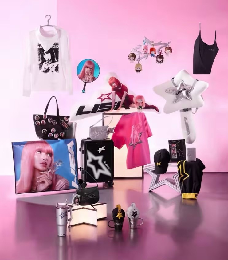 【Luxury】MINISO × LISA 聯名款 POP-UP WORLD TOUR Y2K 星星系列 LISA 周邊 盲盒公仔 玩偶 包袋 服飾 3C生活小物 收藏周邊