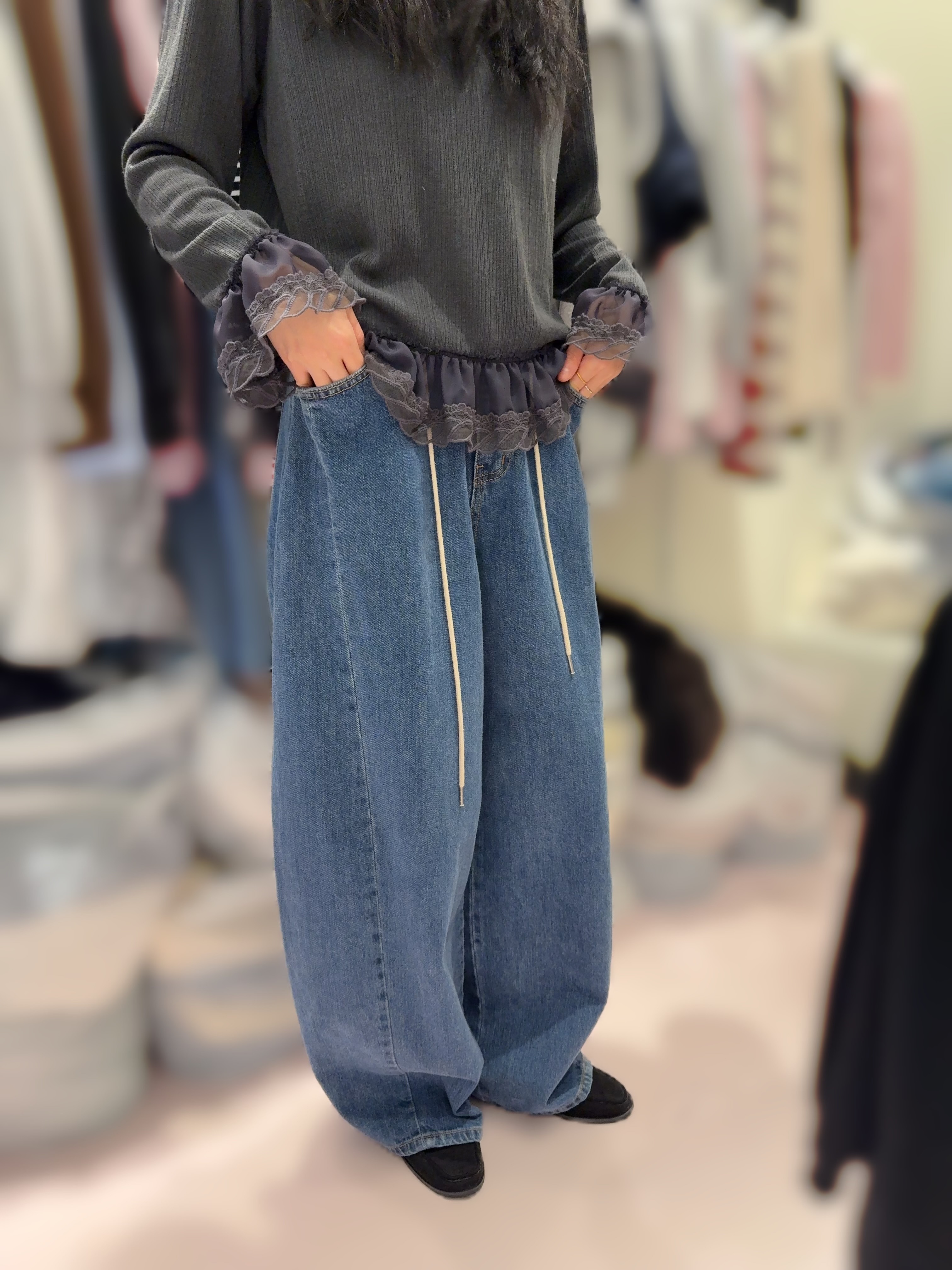 BE12  彎刀牛仔褲 腰25-34 HIP50 長41 $579