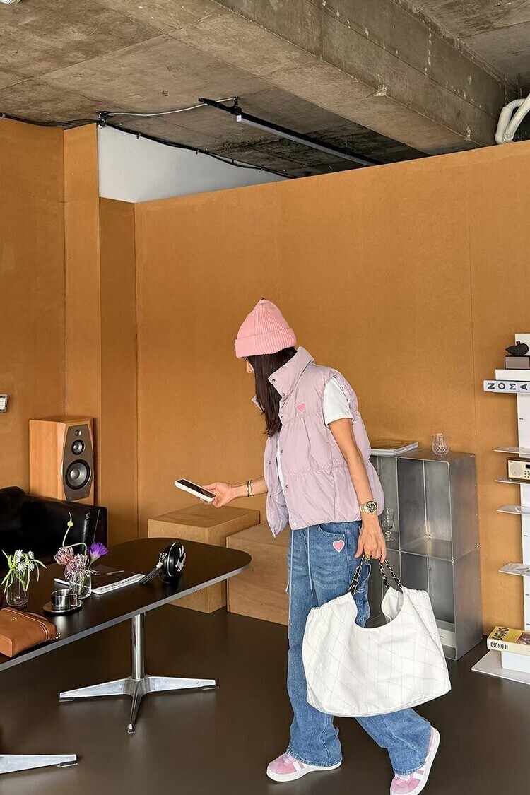 9K013-立體毛毛愛心霧紫色鴨絨背心【預購】((不列入會員折扣))