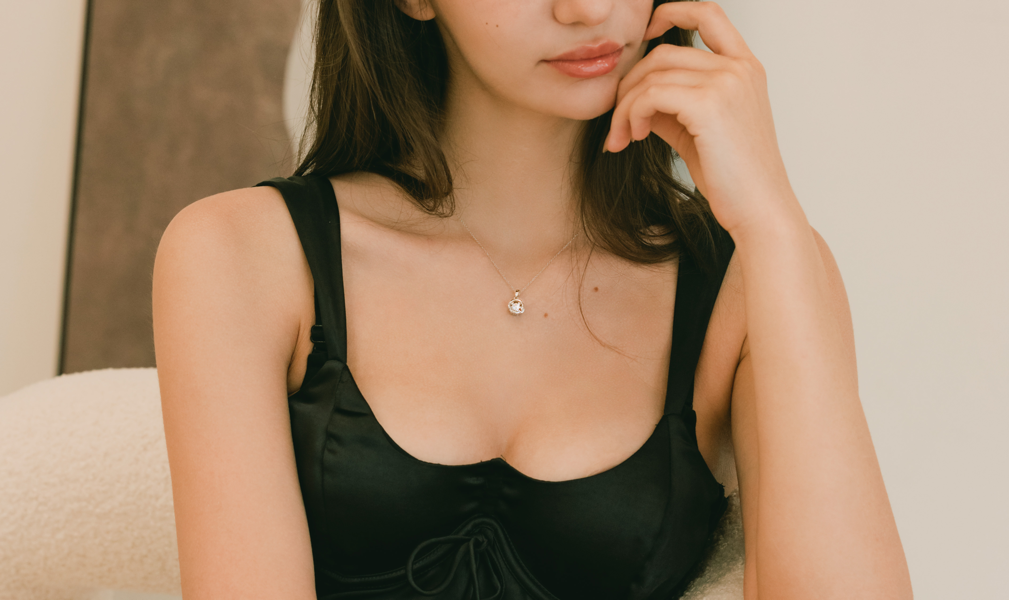 CARYS 克莉絲捲線心形項鍊細節展示